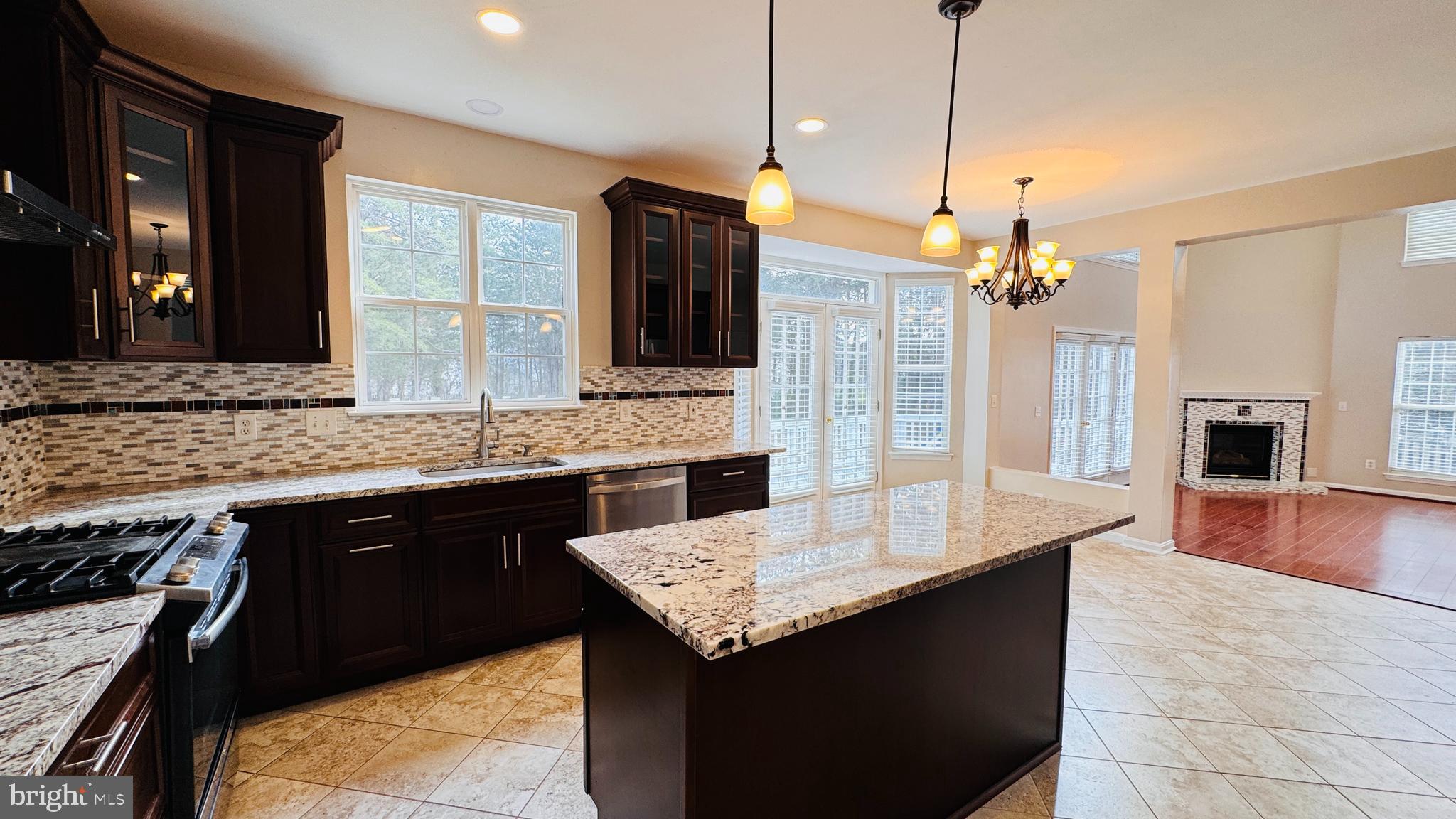 9161 LOST FIELDS COURT