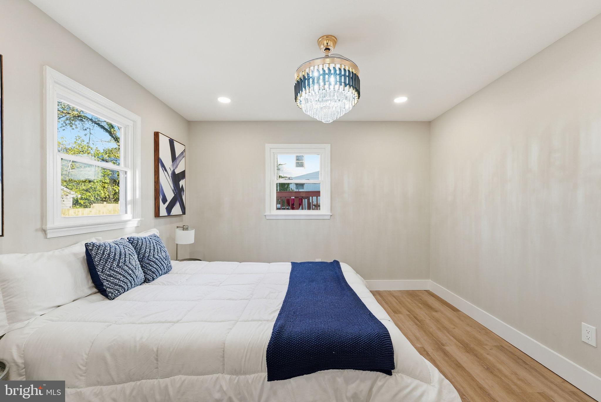 RIVERDALE HEIGHTS - Residential