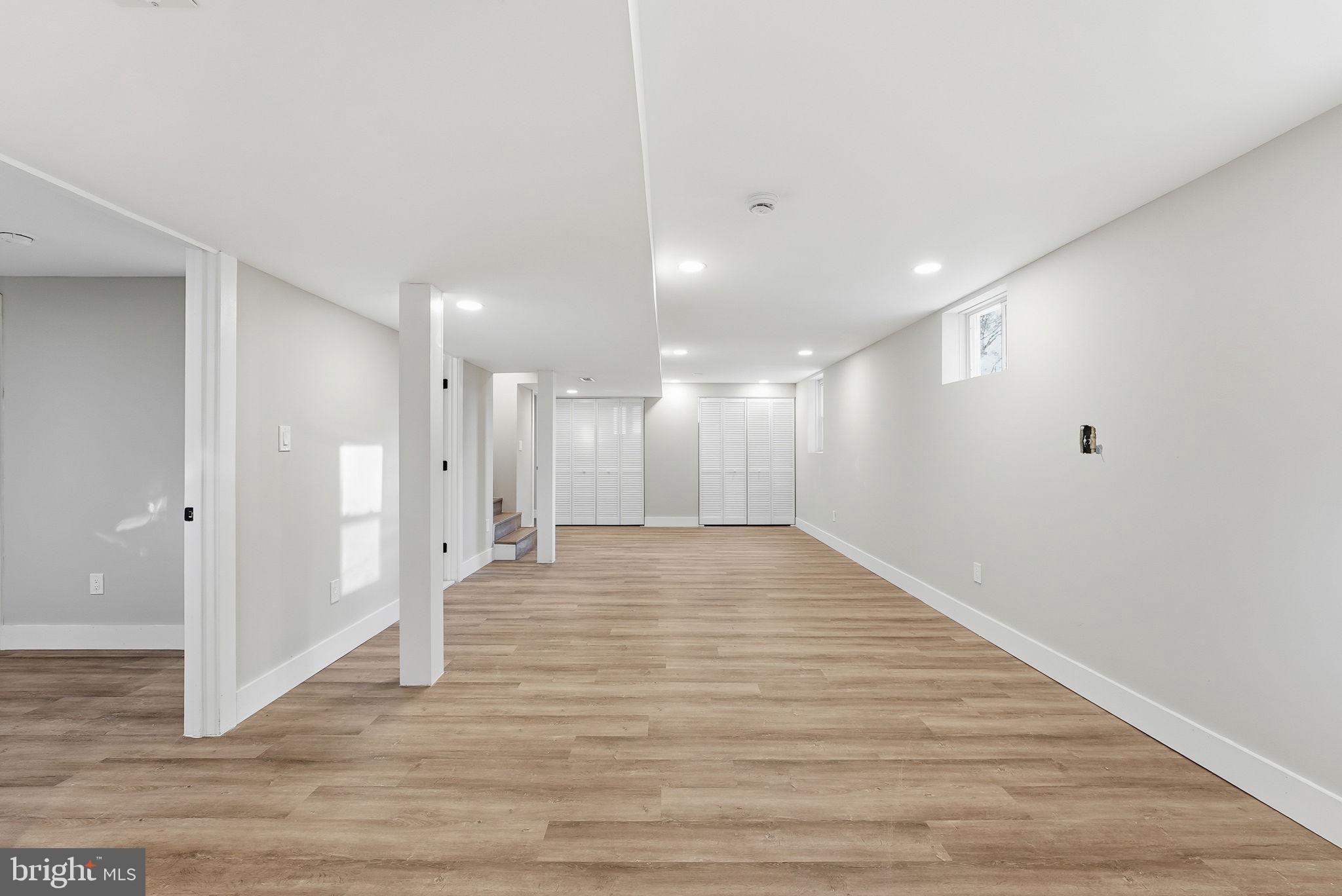 RIVERDALE HEIGHTS - Residential