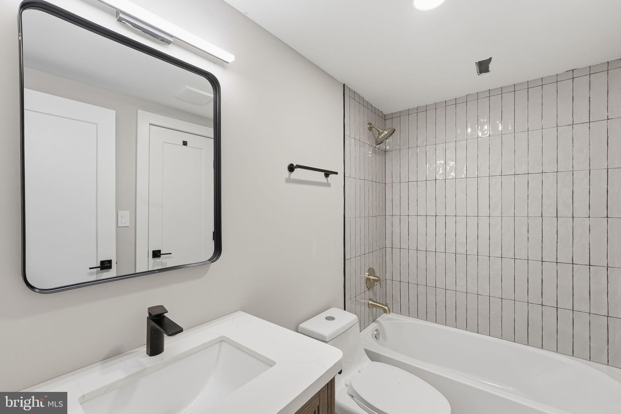 RIVERDALE HEIGHTS - Residential