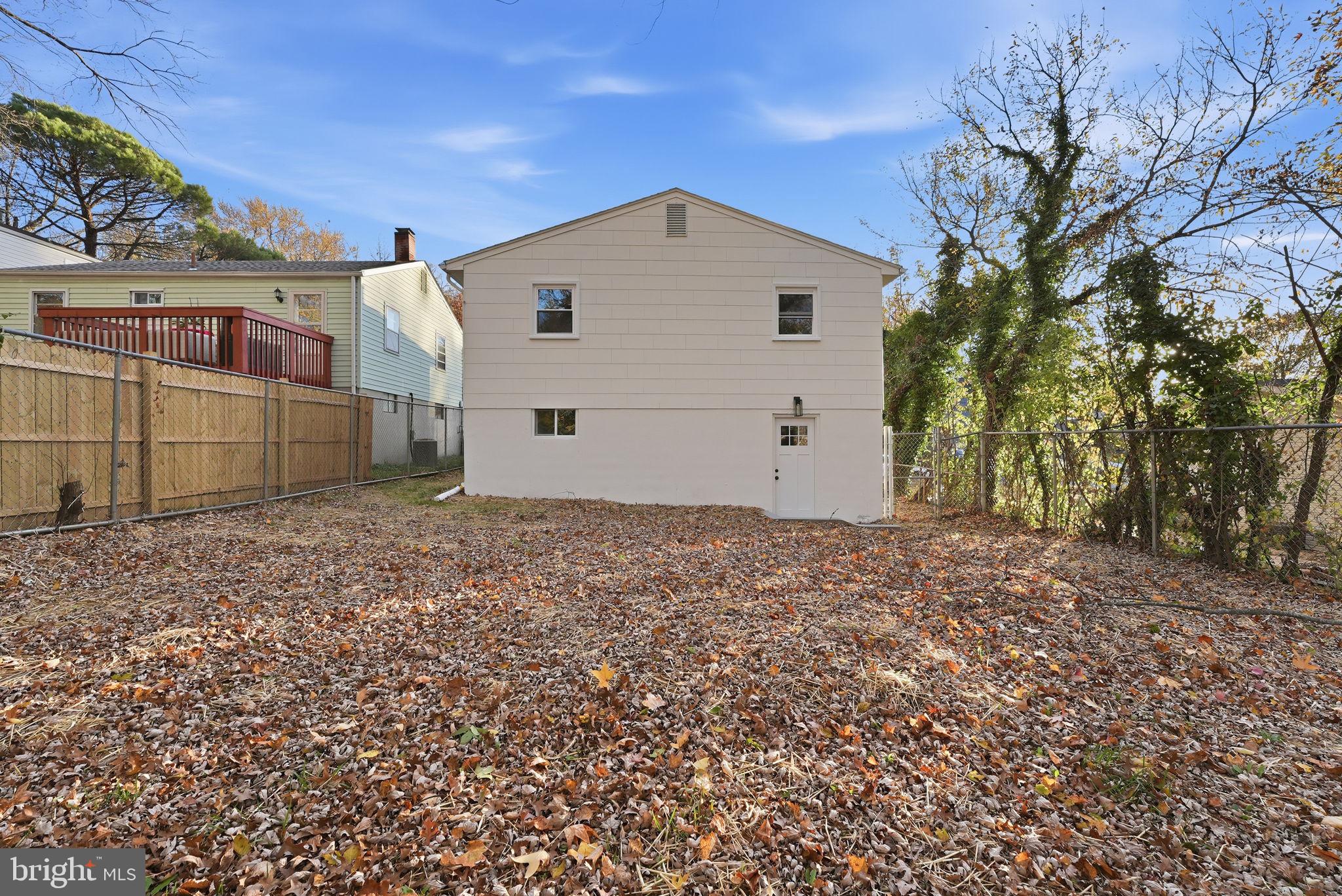 RIVERDALE HEIGHTS - Residential