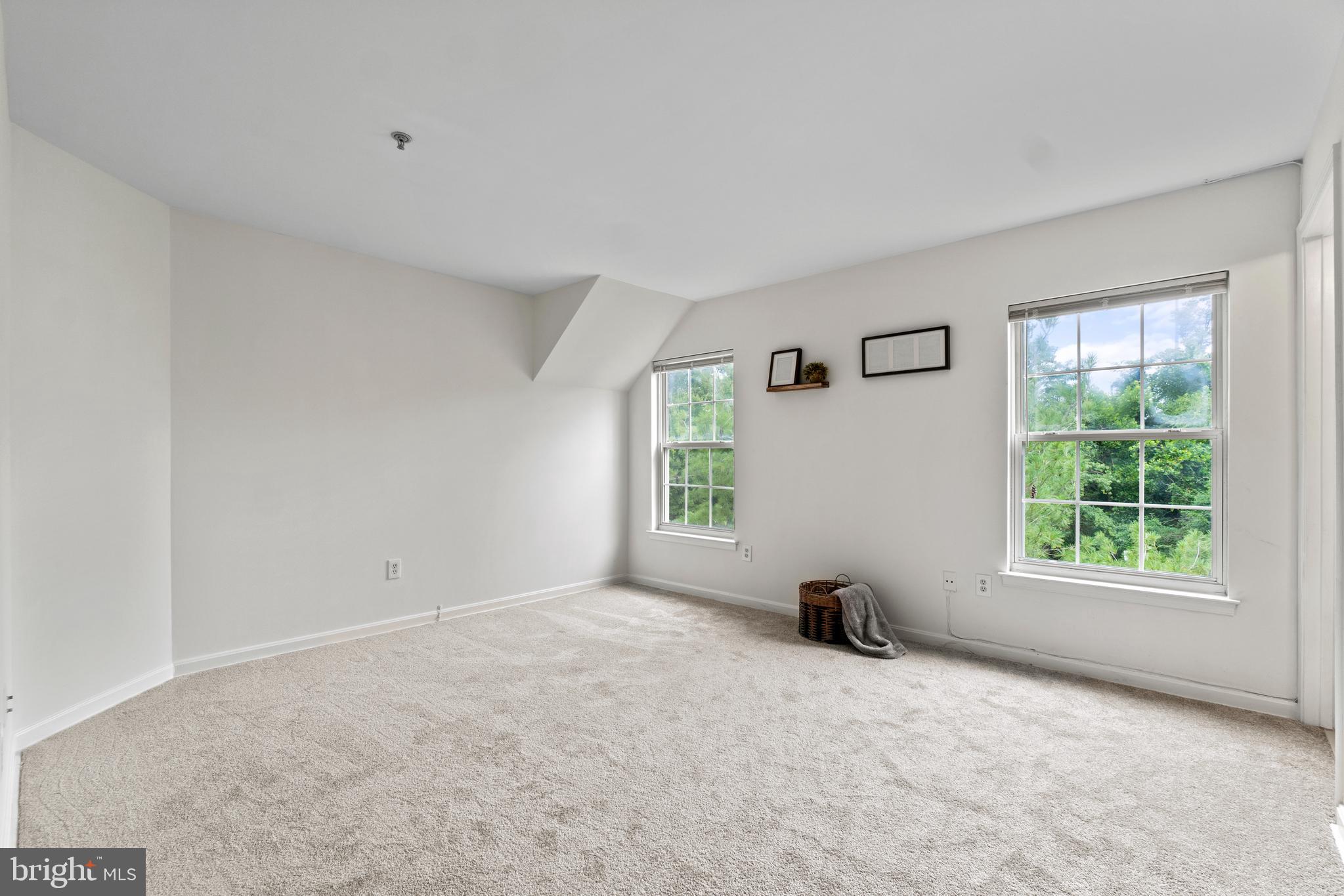 GREENBELT LAKE VILLAGE - Residential