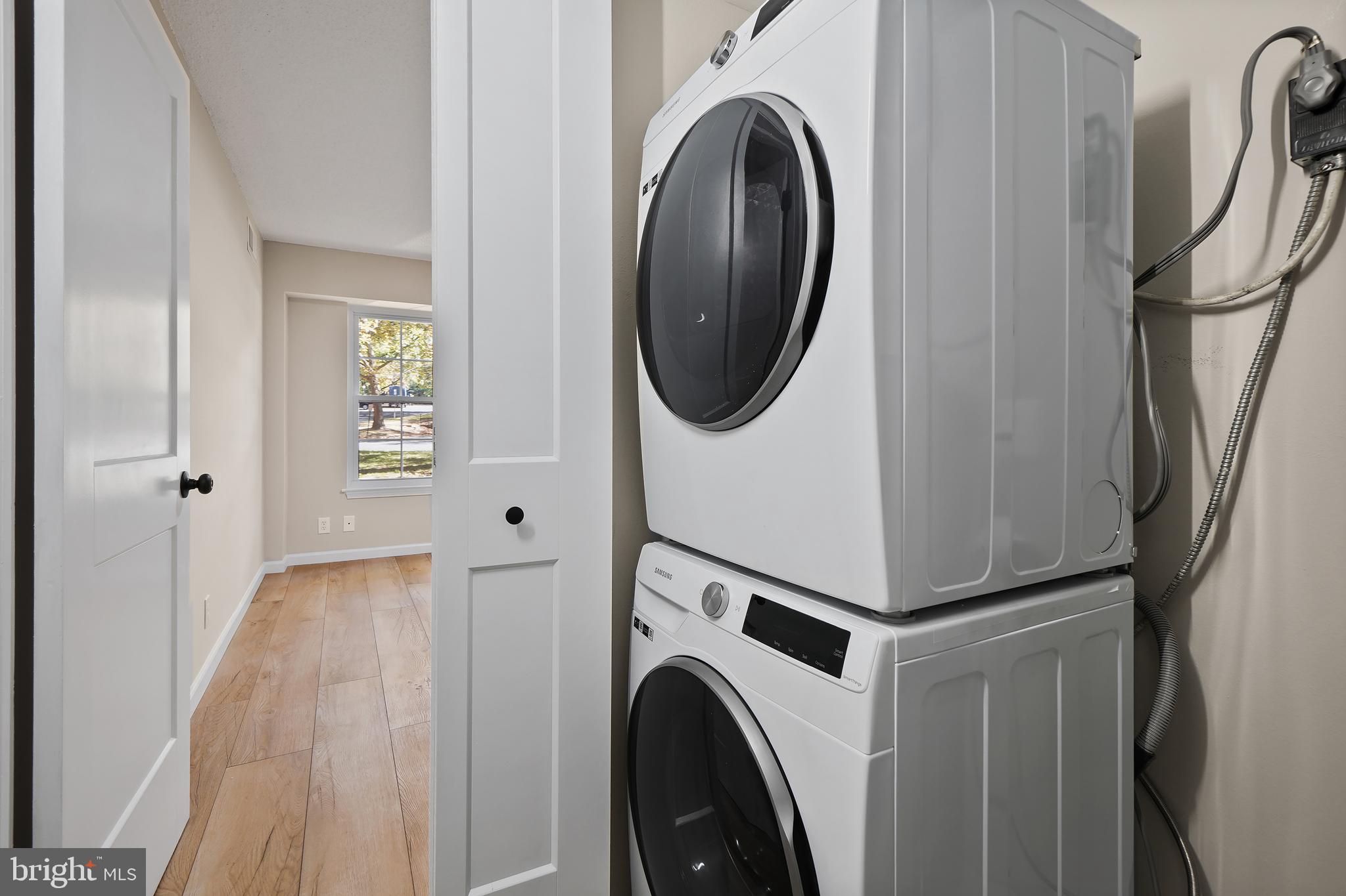 THE COLONIES - Residential