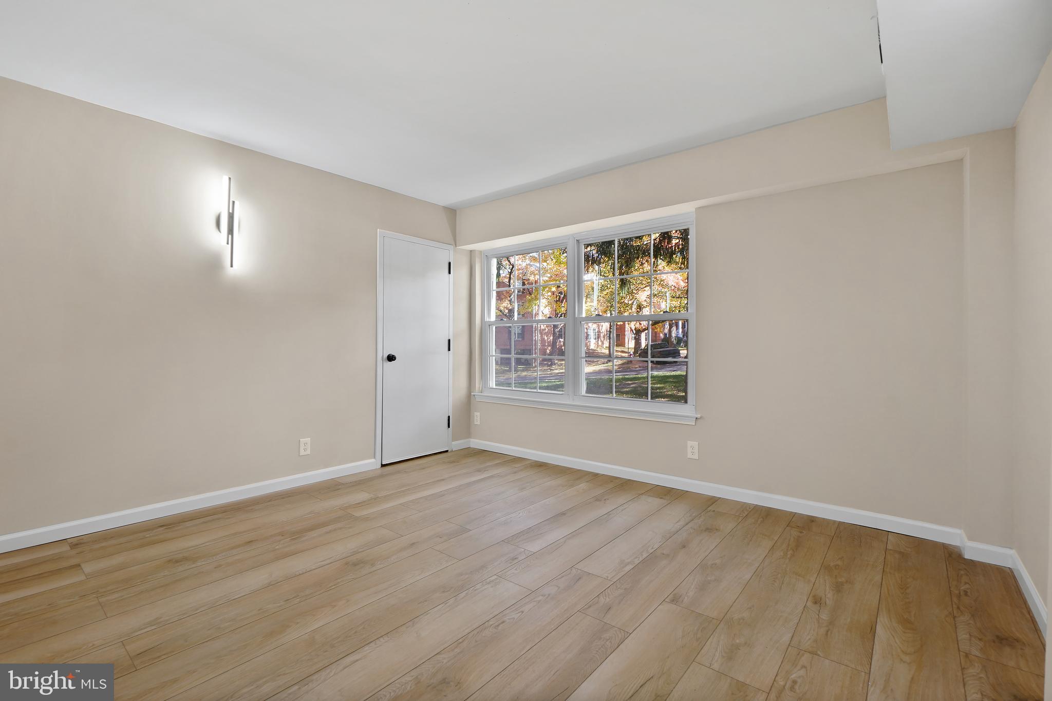 THE COLONIES - Residential