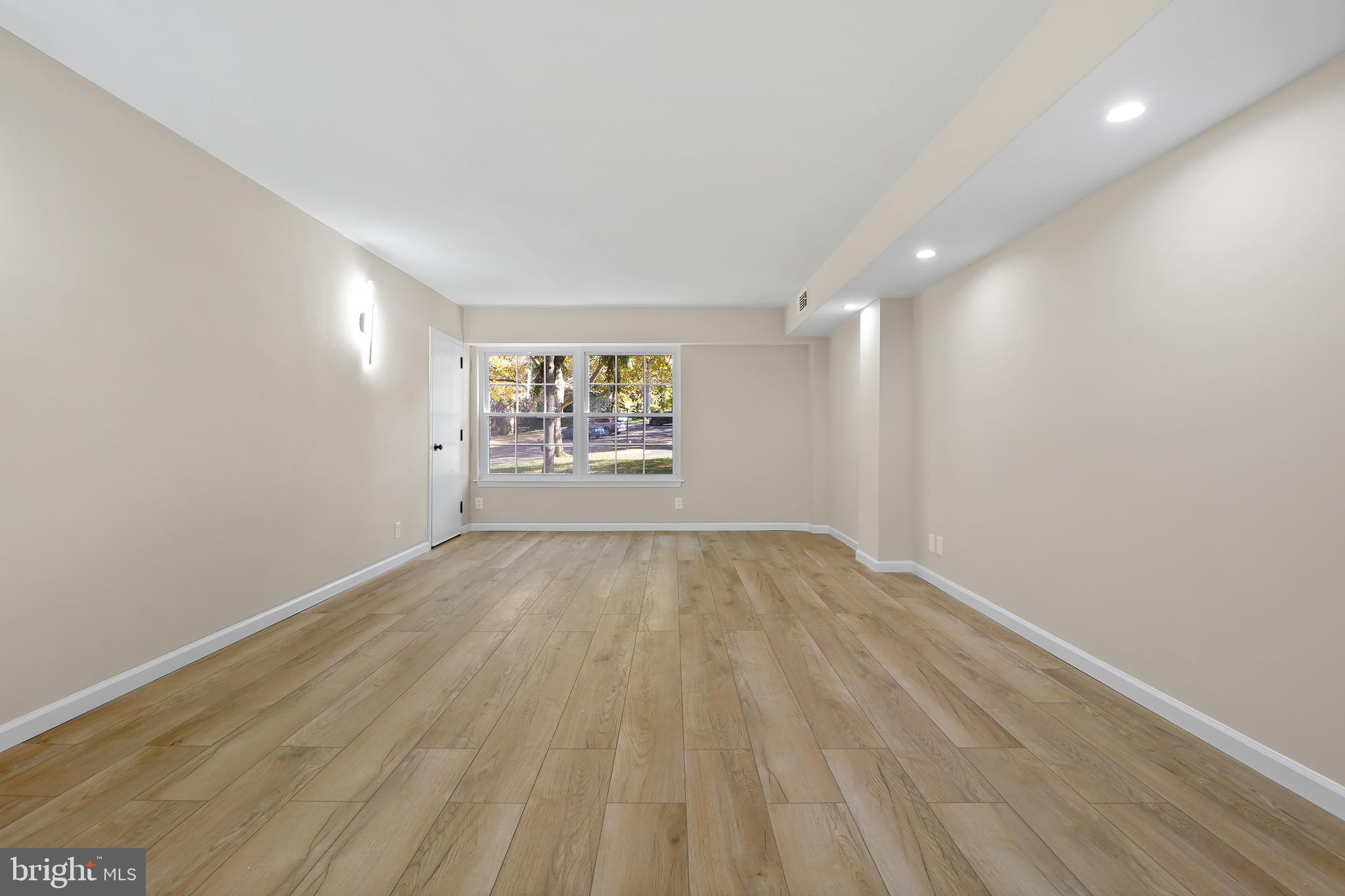 THE COLONIES - Residential