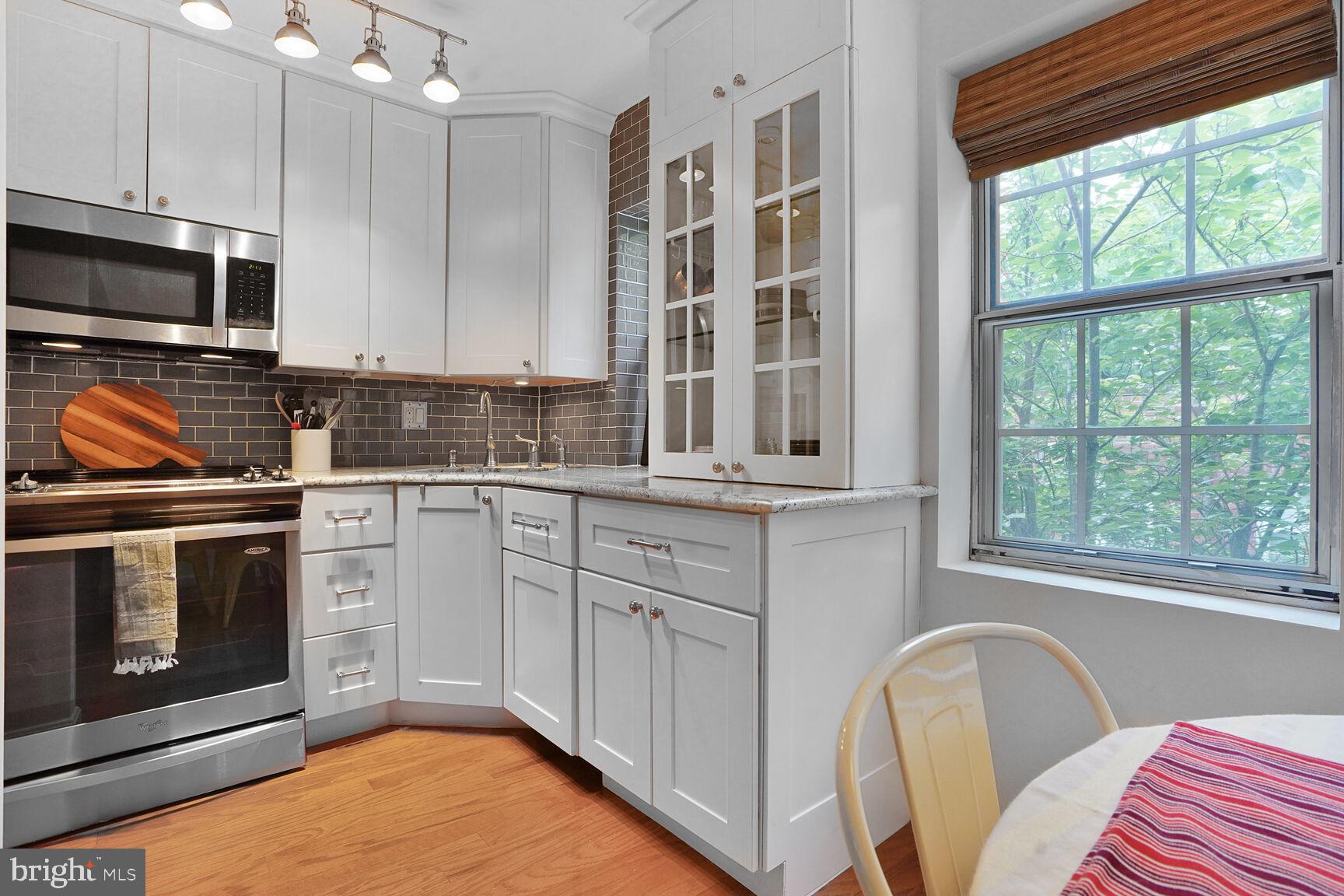 1732 QUEENS LANE 3-187