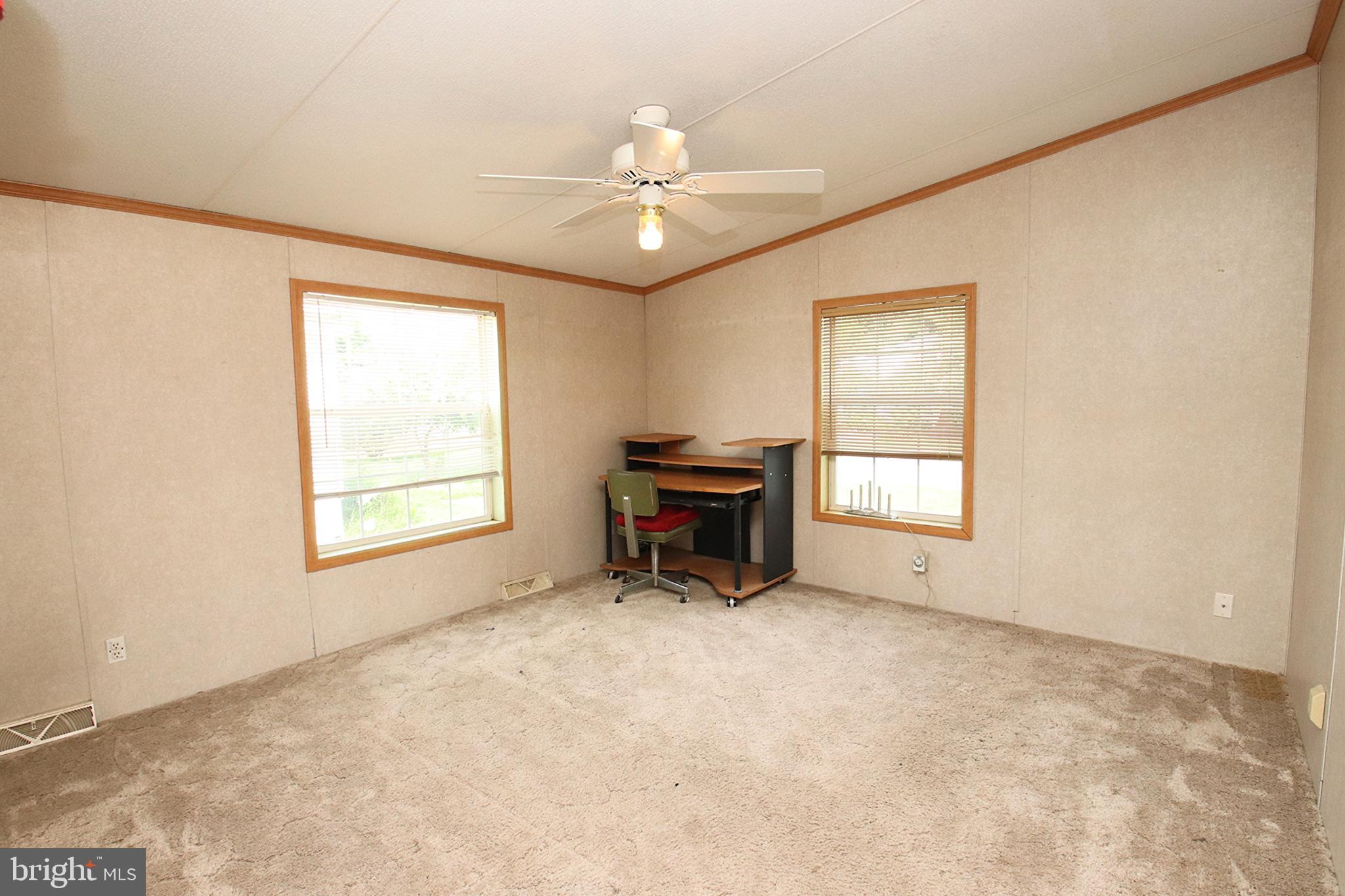 LAKESIDE VILLAGE - Residential