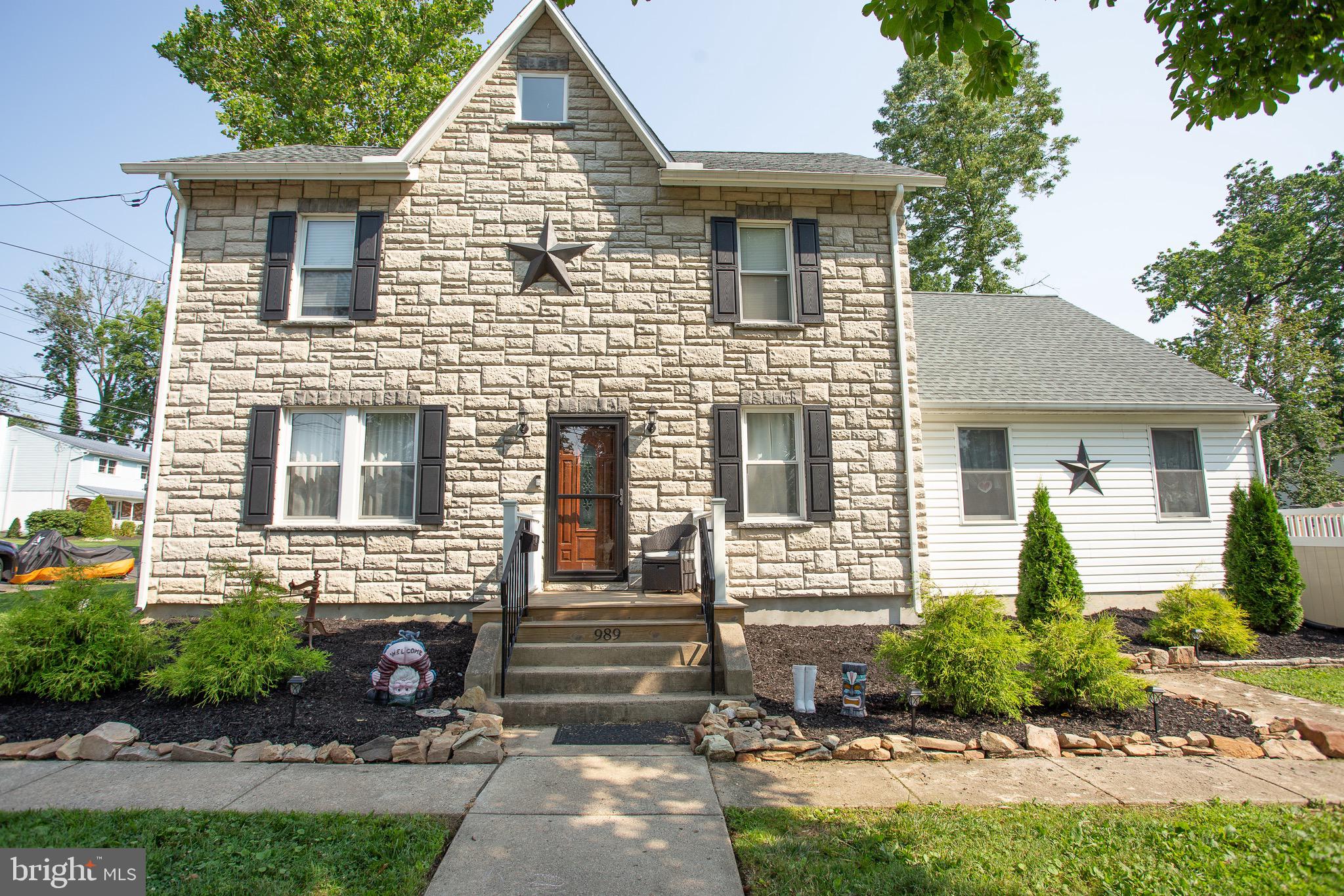 HIGHLAND PINES - Residential