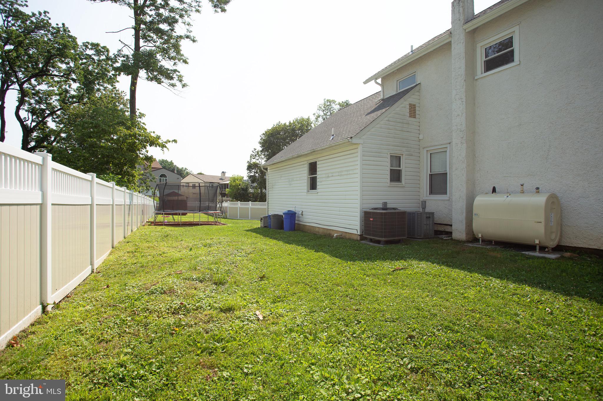HIGHLAND PINES - Residential