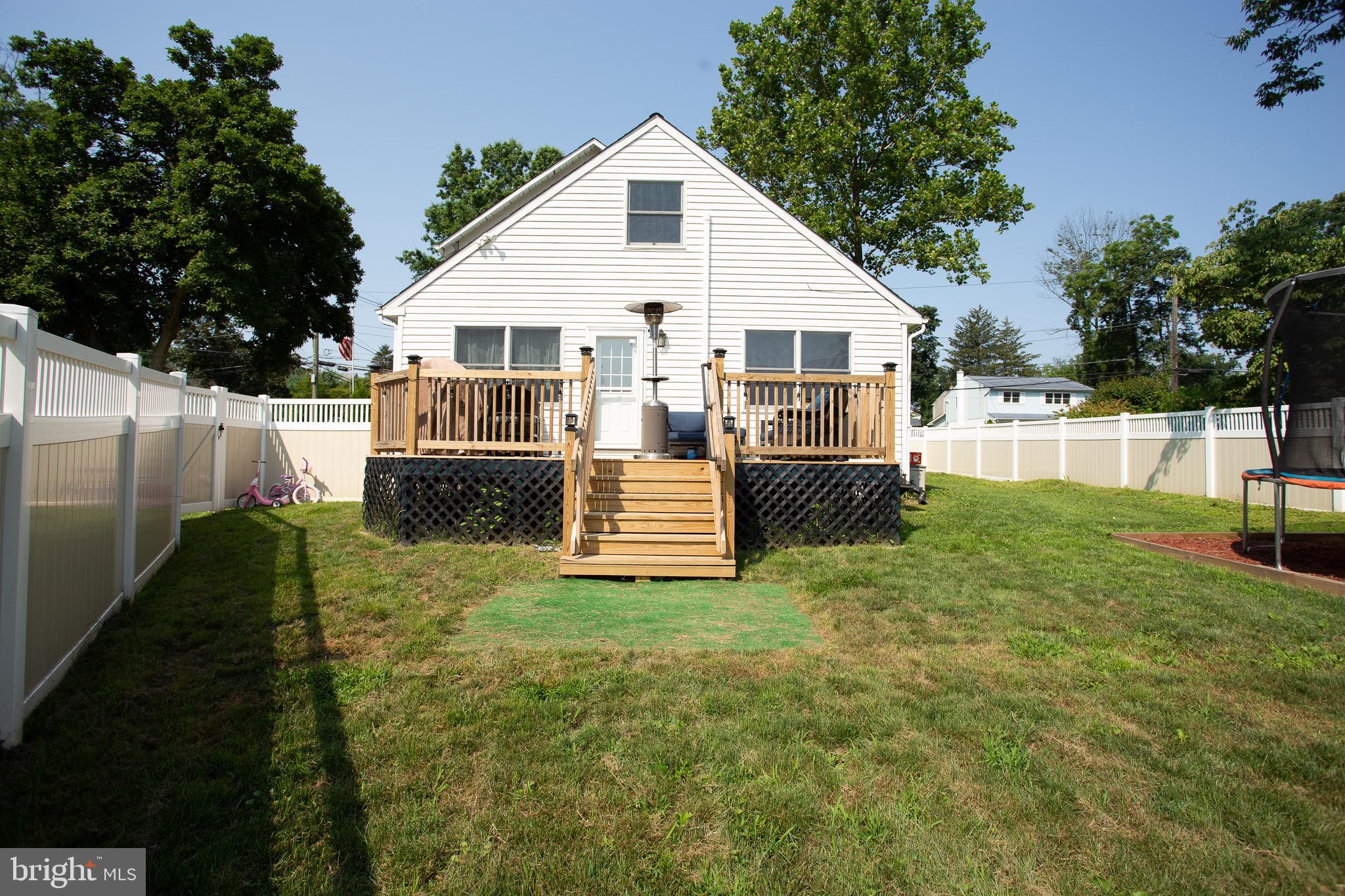 HIGHLAND PINES - Residential
