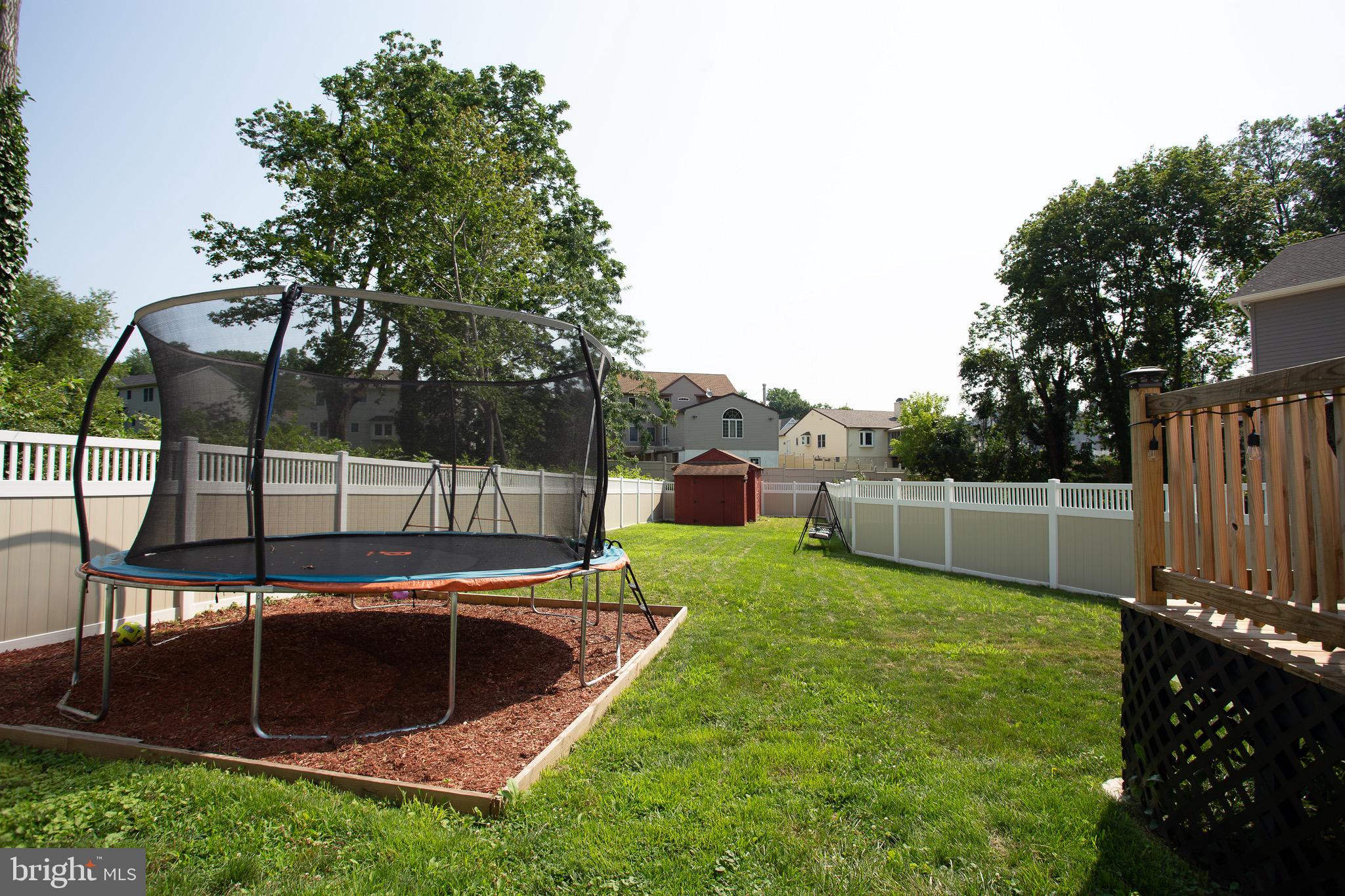 HIGHLAND PINES - Residential