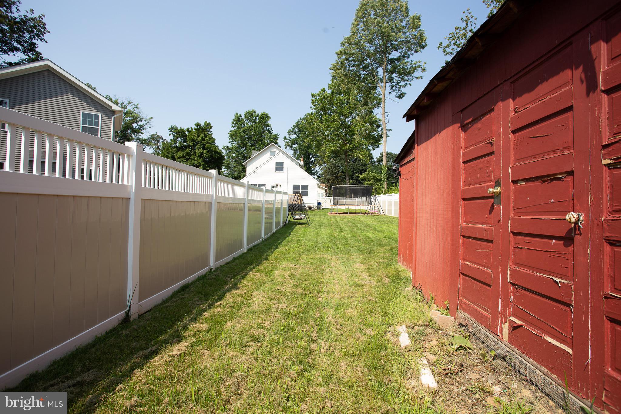 HIGHLAND PINES - Residential