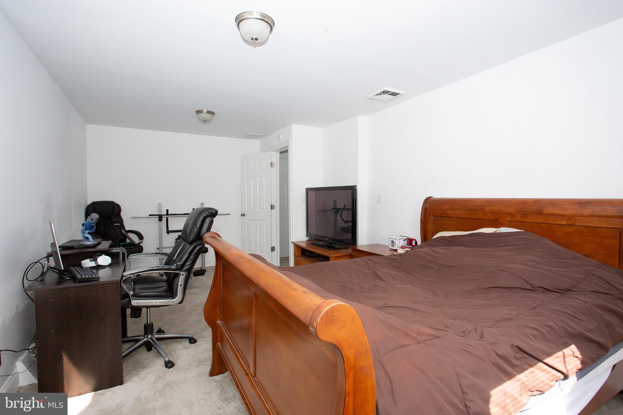HIGHLAND PINES - Residential