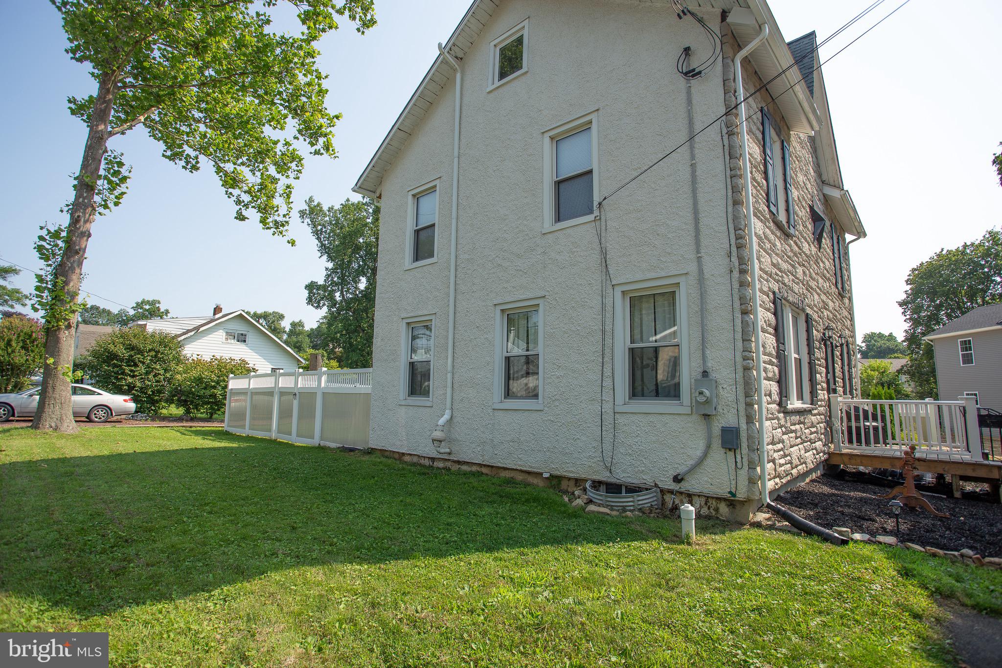 HIGHLAND PINES - Residential