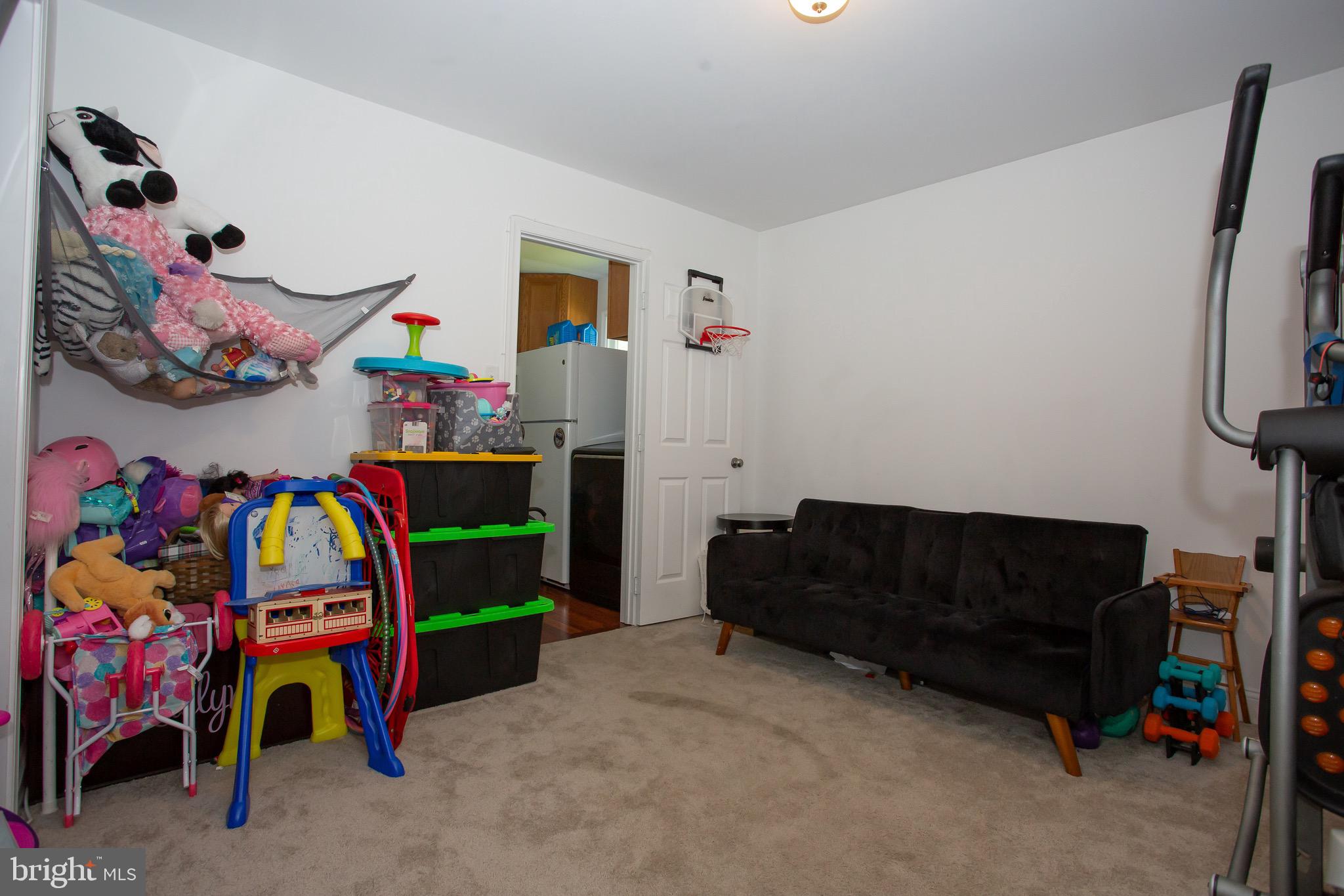 HIGHLAND PINES - Residential