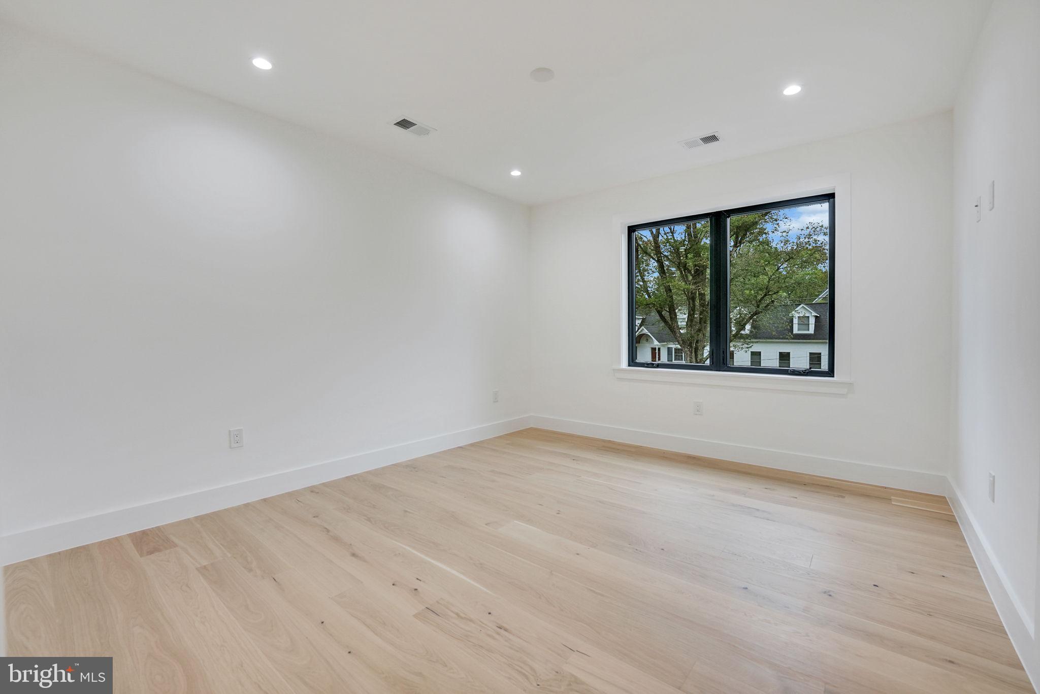 PARKWOOD - Residential