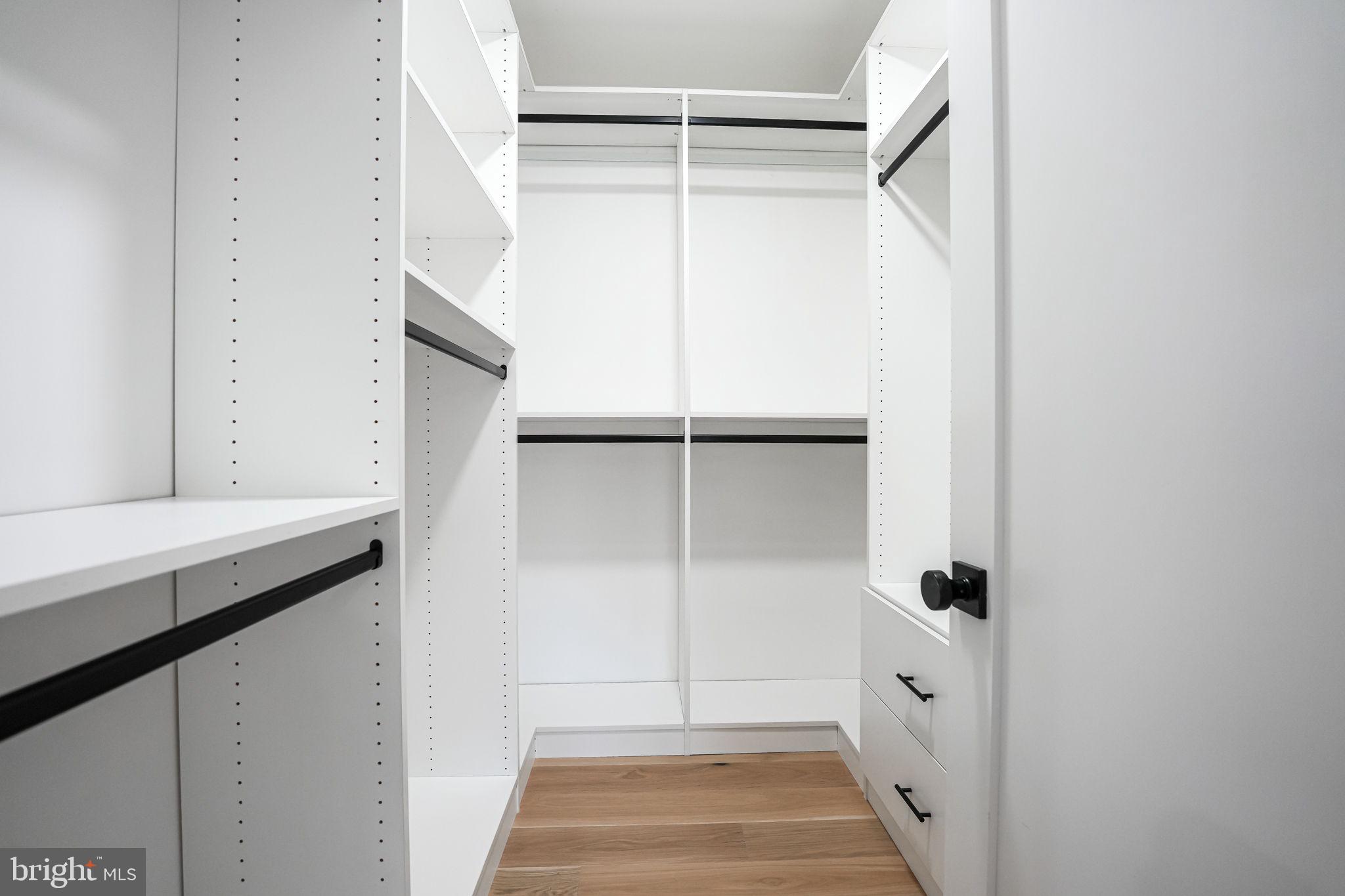 PARKWOOD - Residential