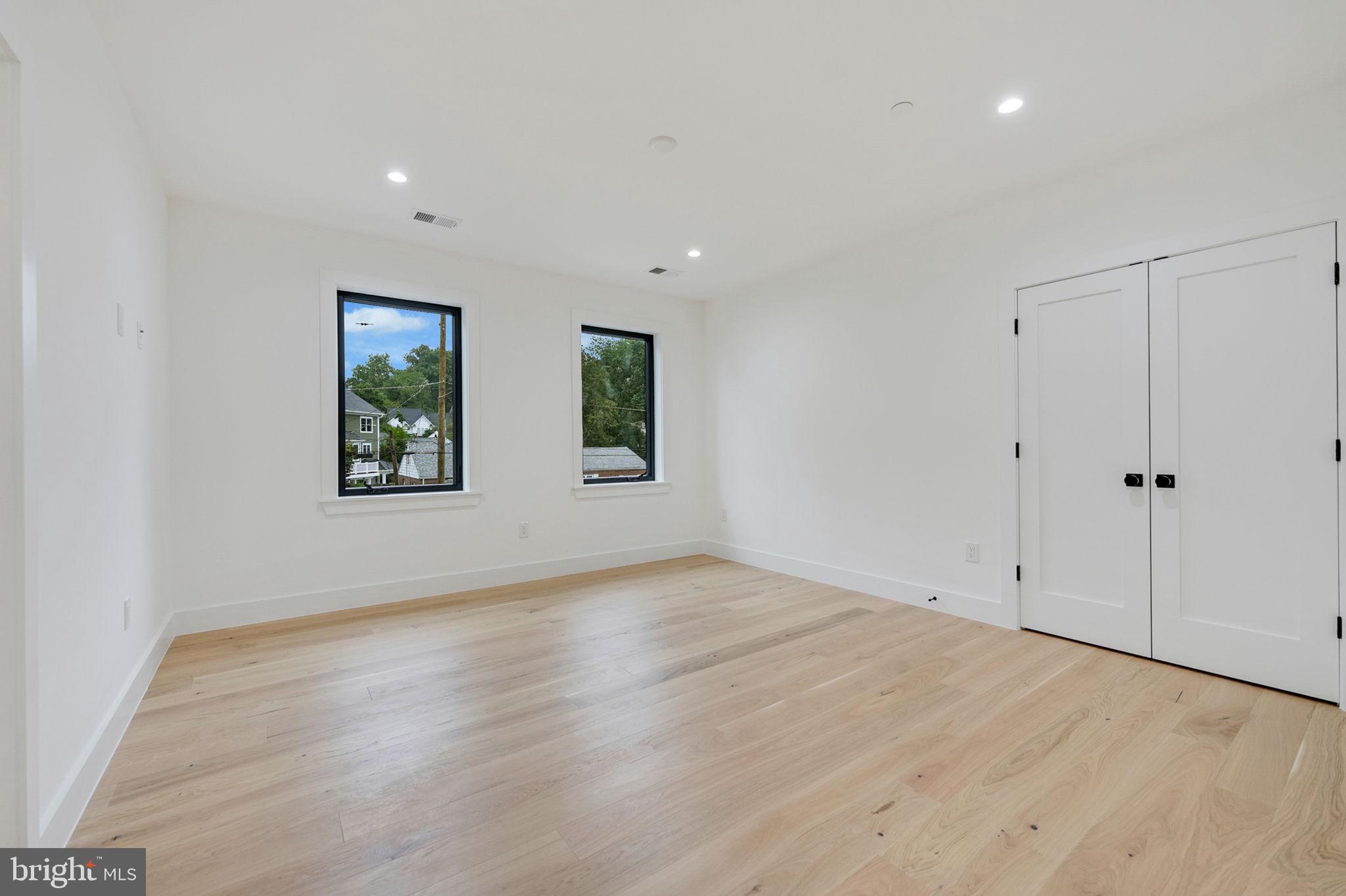 PARKWOOD - Residential