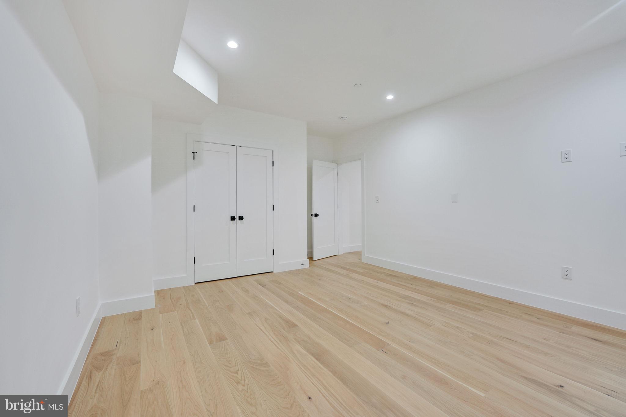 PARKWOOD - Residential