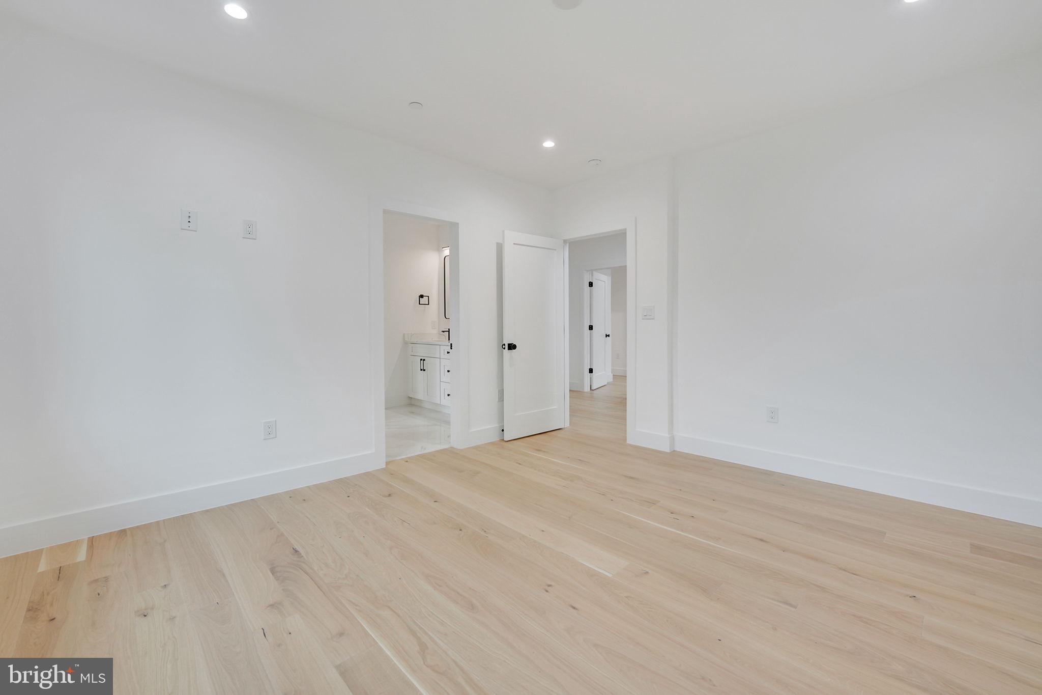 PARKWOOD - Residential