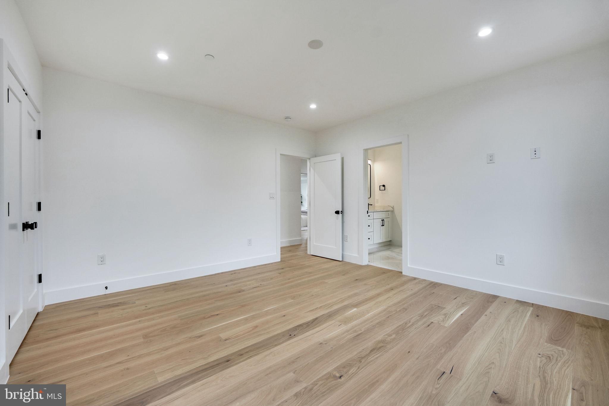 PARKWOOD - Residential