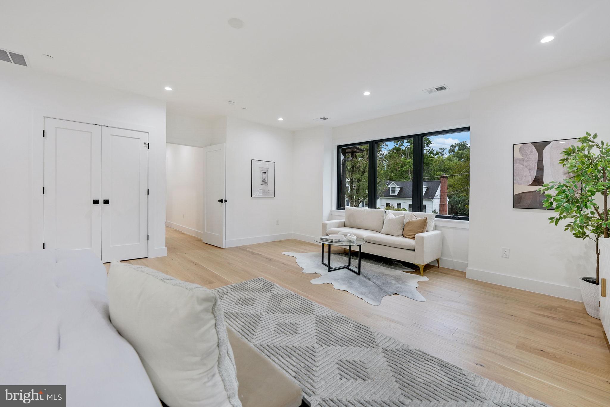 PARKWOOD - Residential