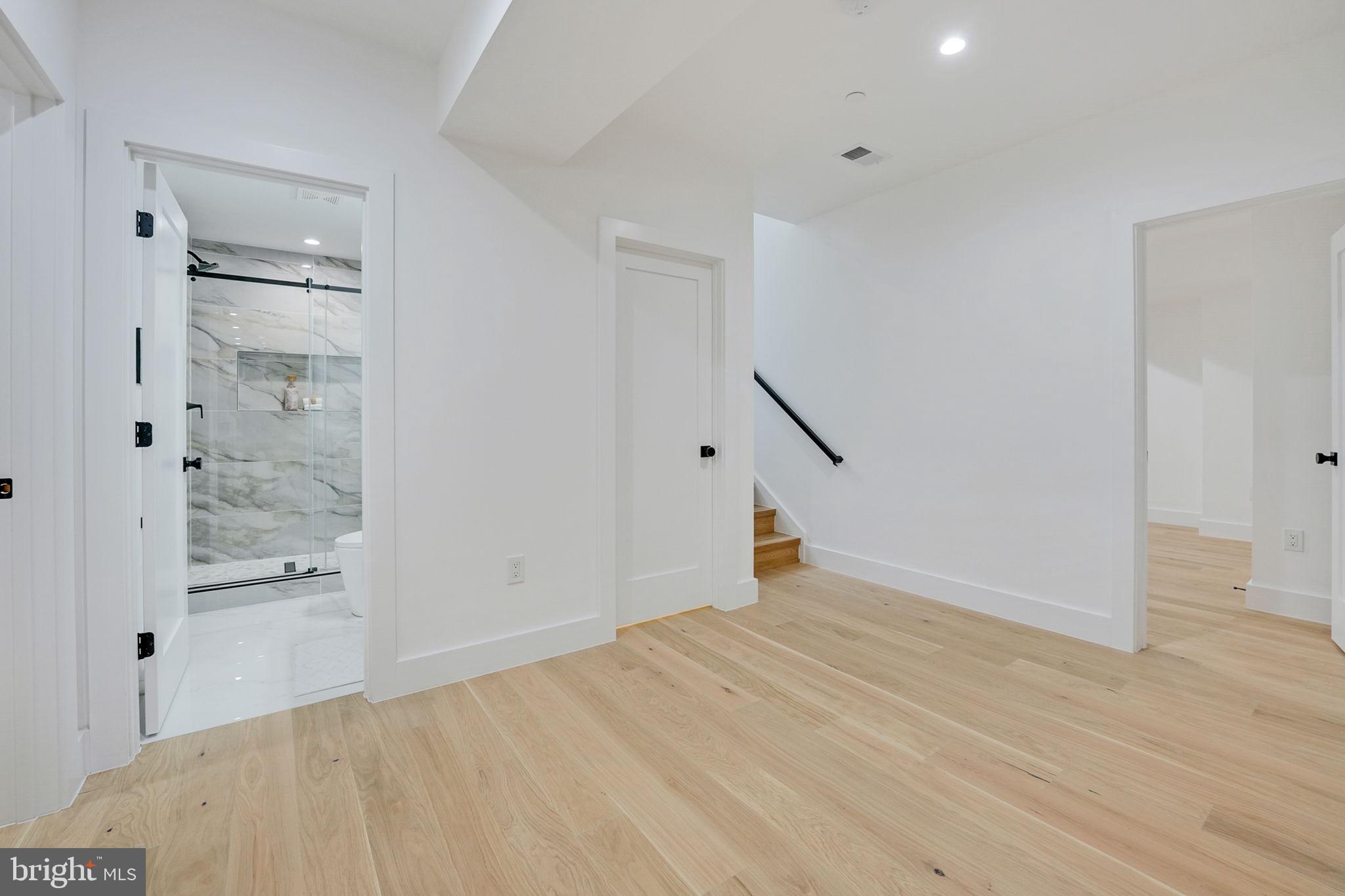 PARKWOOD - Residential