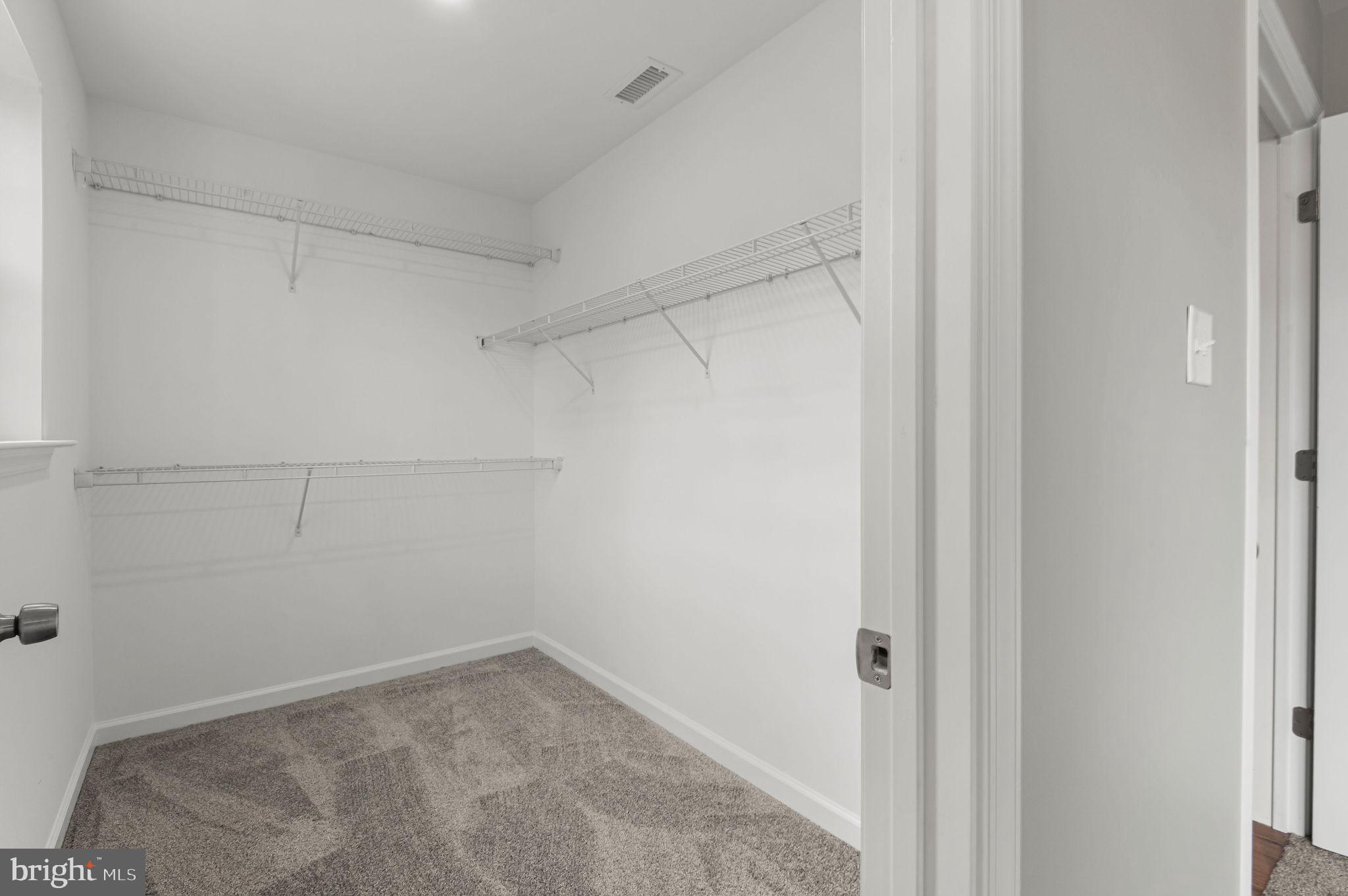 NON AVAILABLE - Residential