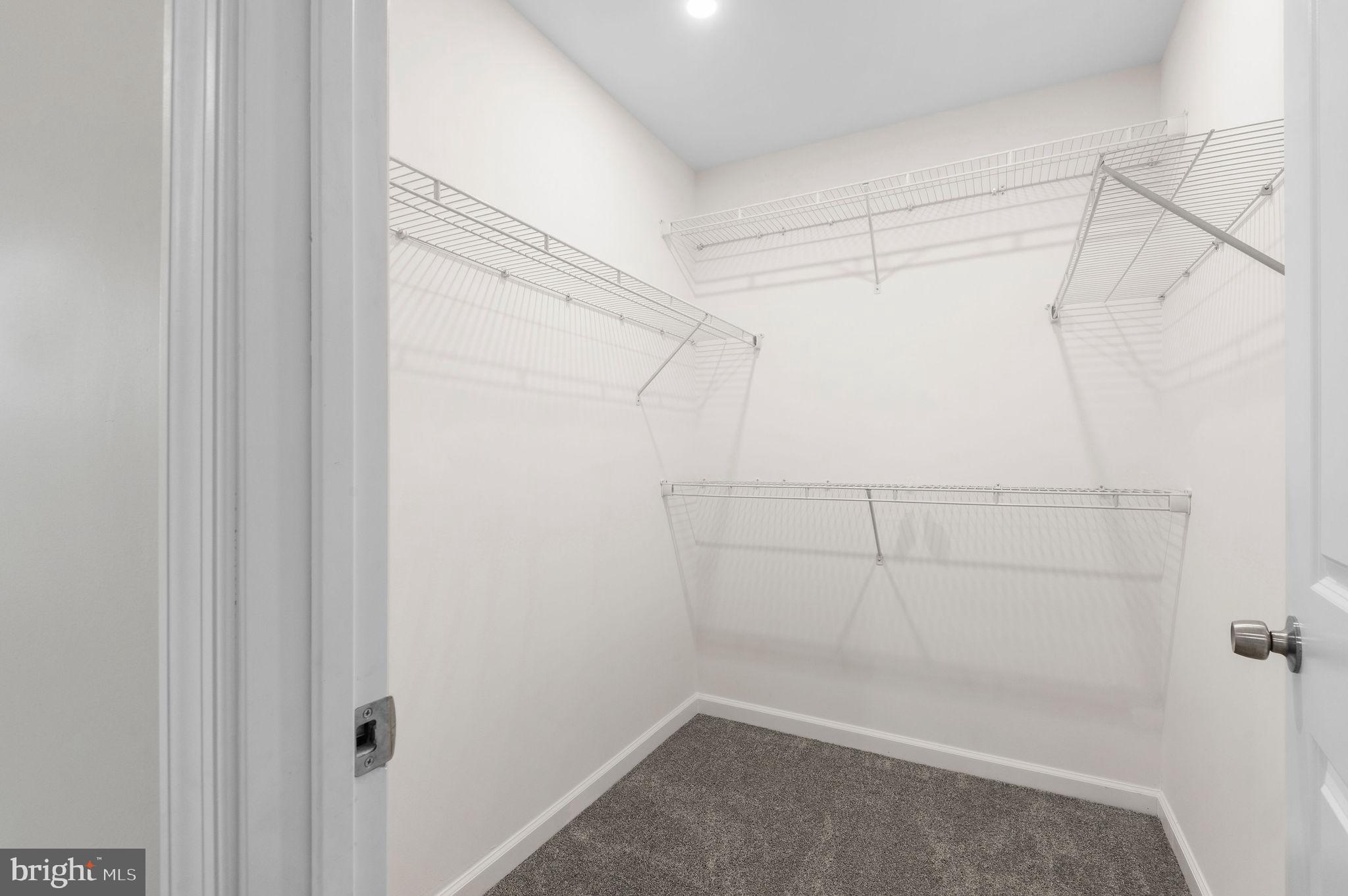 NON AVAILABLE - Residential