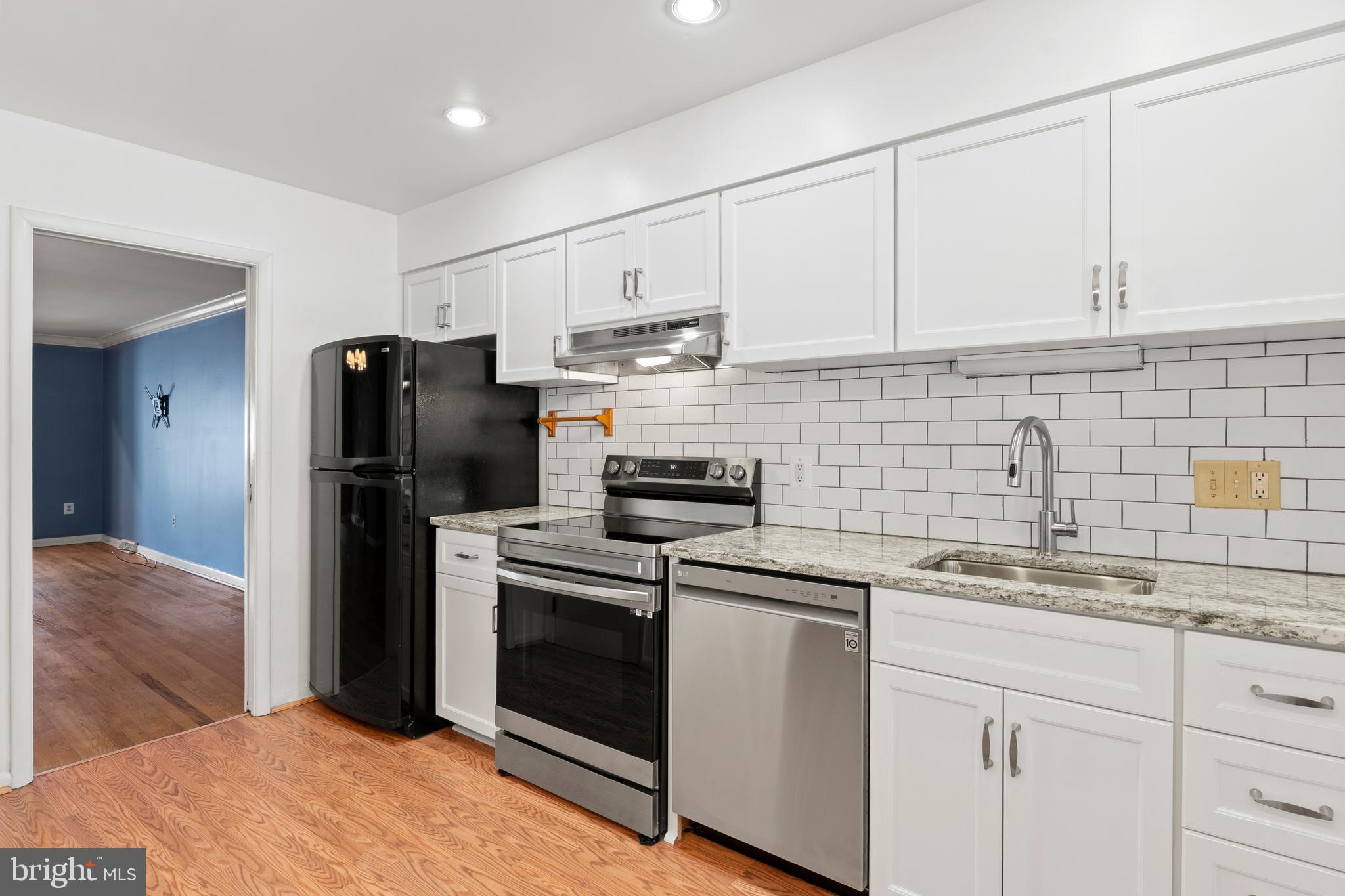 1204 CEDAR PARK ROAD 6