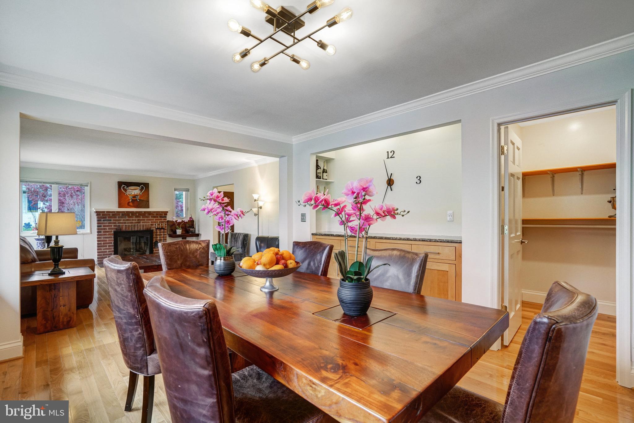 TUCKAHOE VILLAGE - Residential