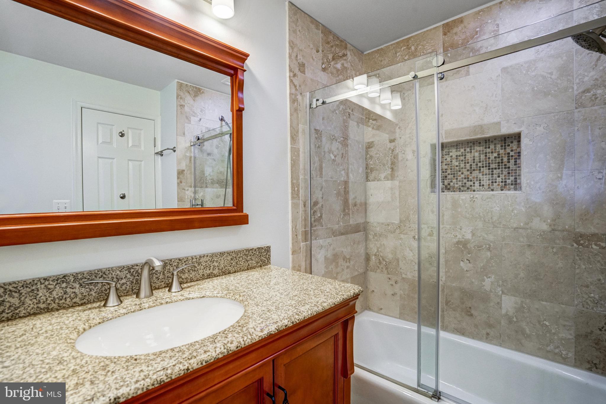 TUCKAHOE VILLAGE - Residential