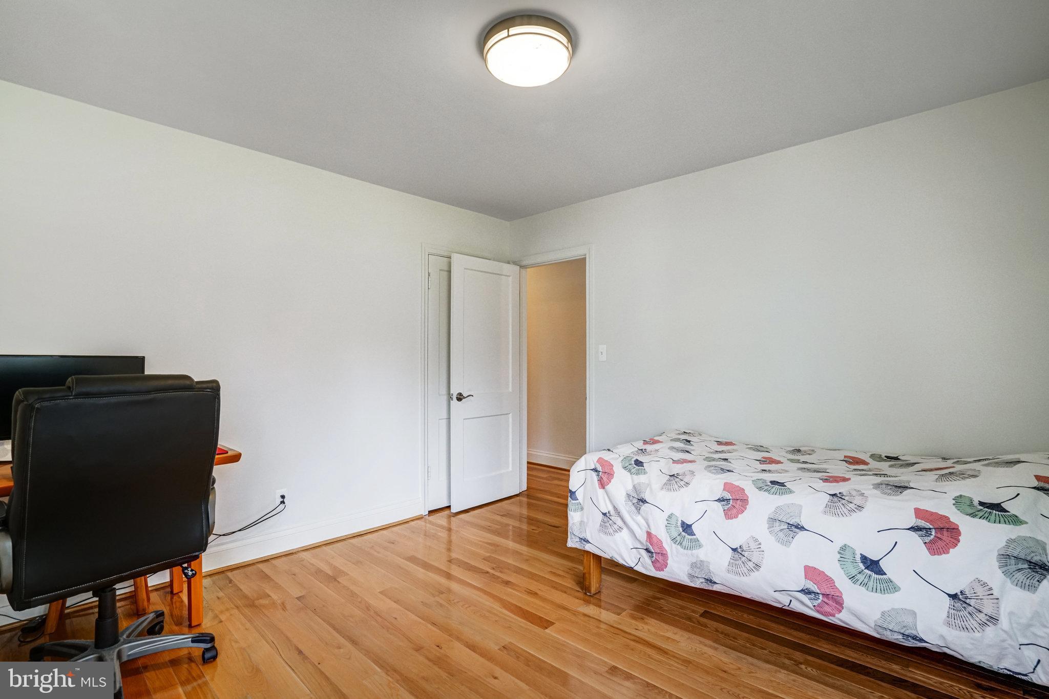 TUCKAHOE VILLAGE - Residential