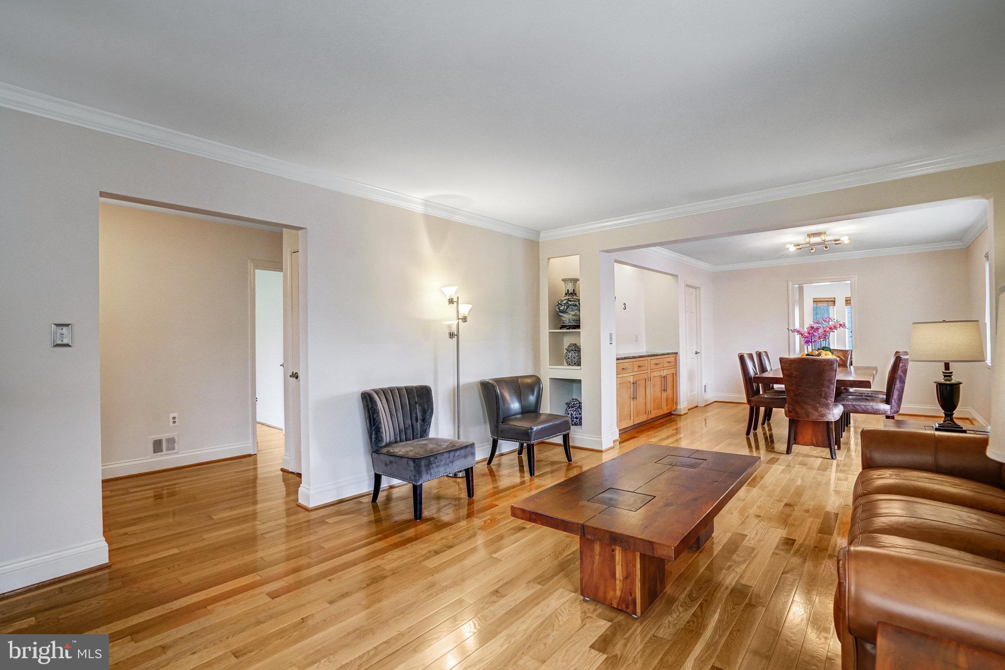 TUCKAHOE VILLAGE - Residential