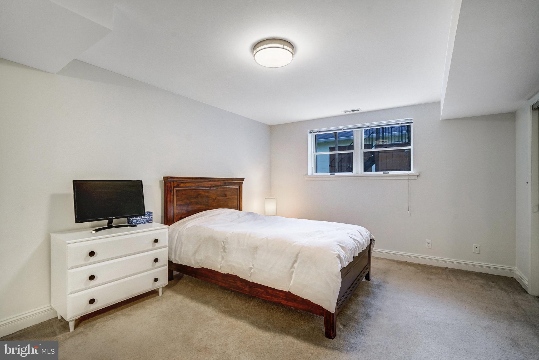 TUCKAHOE VILLAGE - Residential