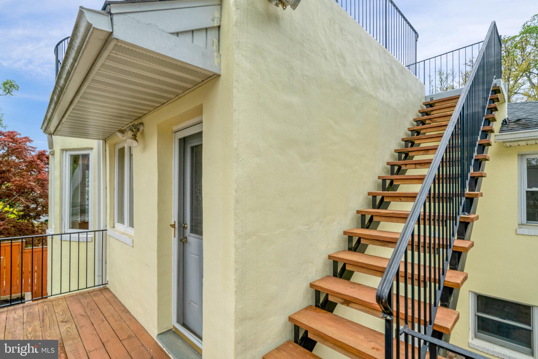 TUCKAHOE VILLAGE - Residential