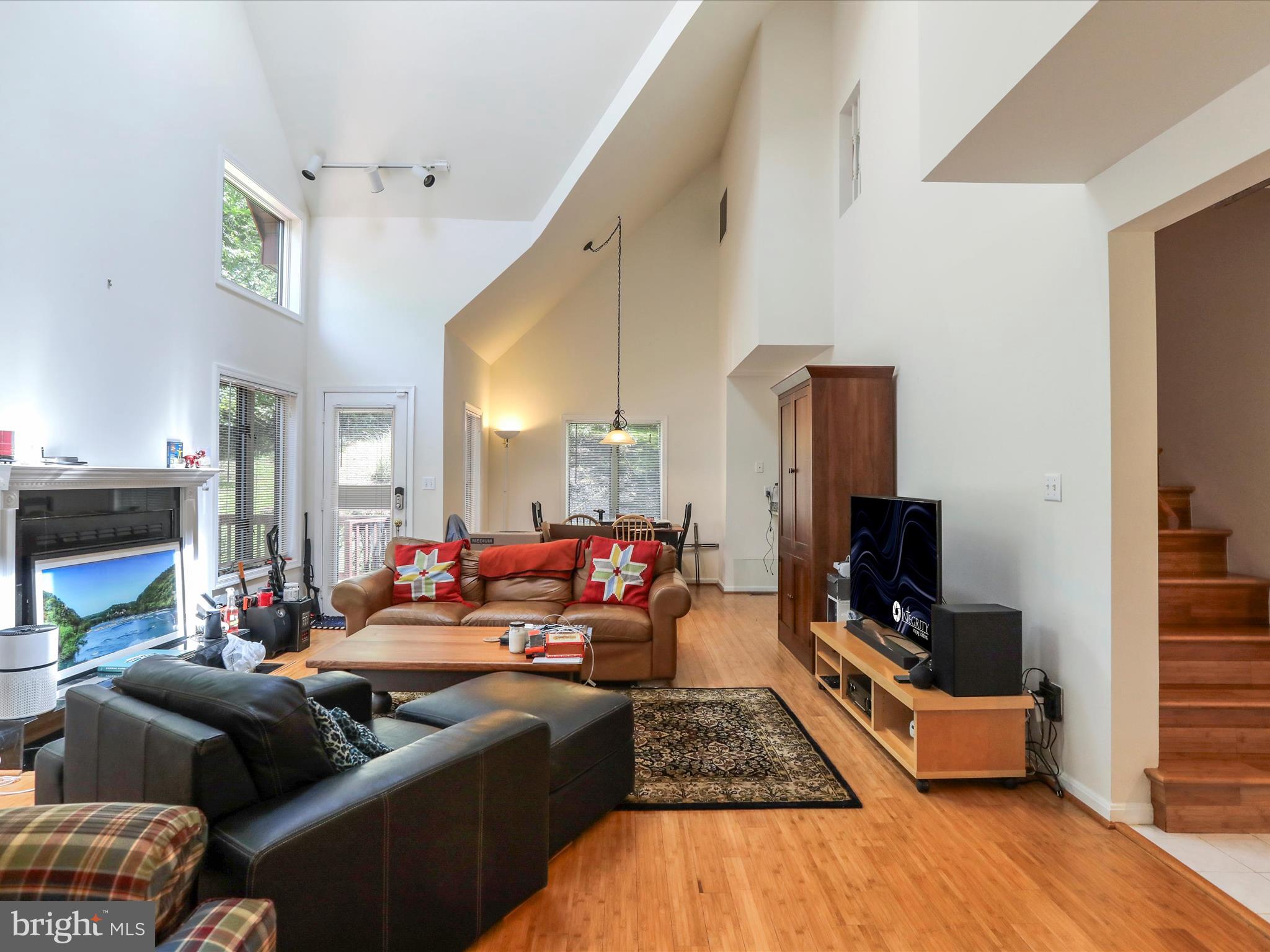 SHANNONDALE - Residential