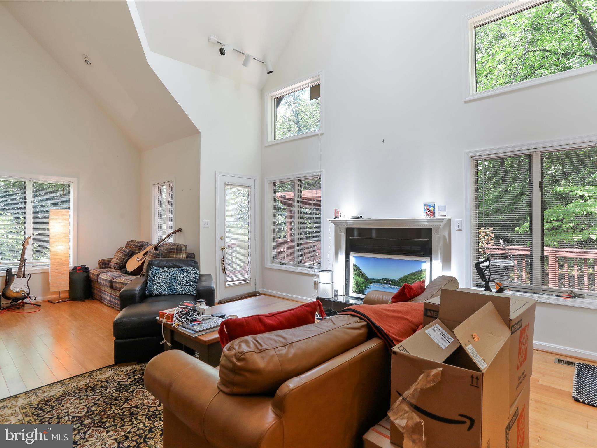 SHANNONDALE - Residential