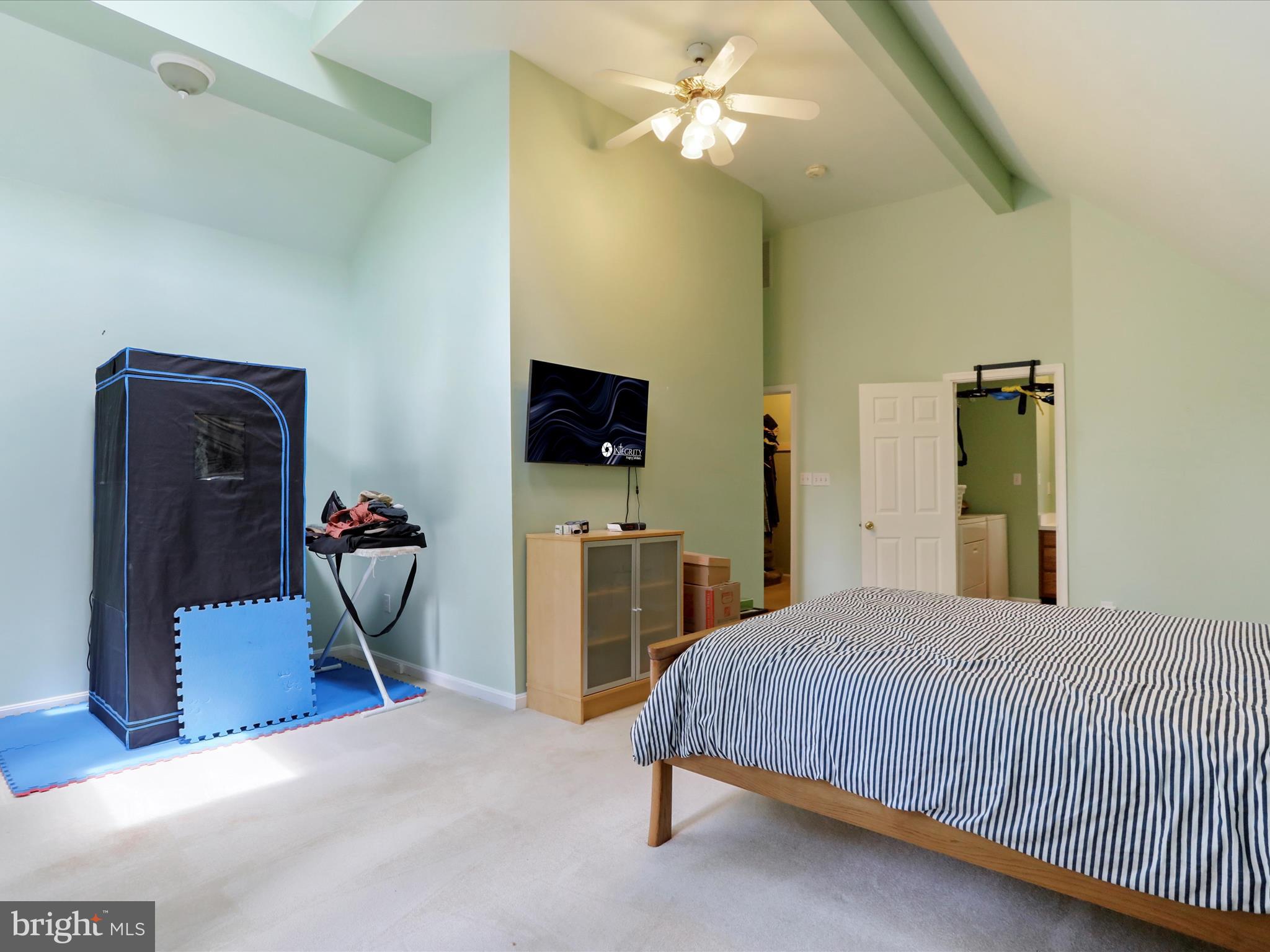 SHANNONDALE - Residential