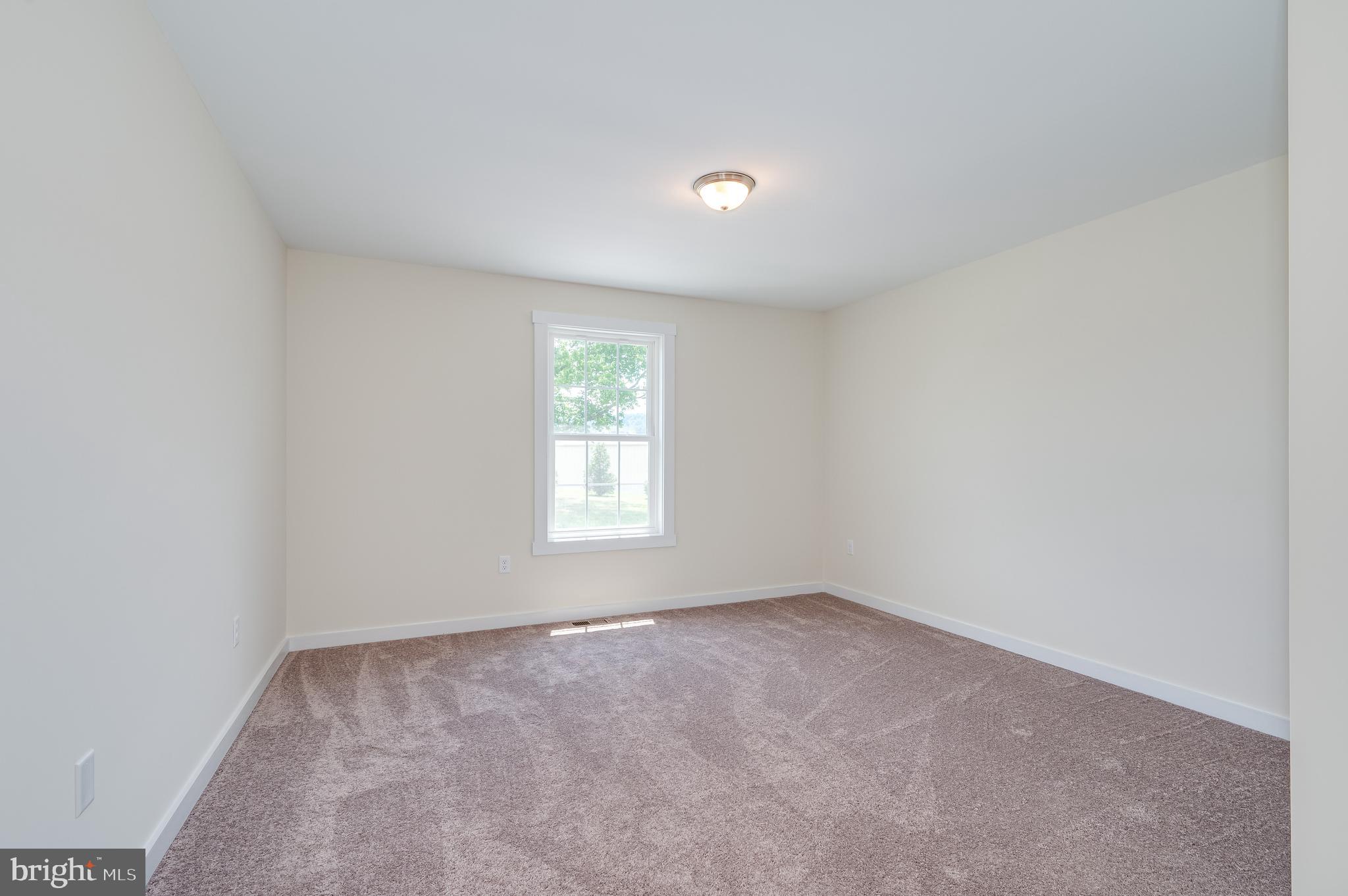 OAKLAND OVERLOOK - Residential