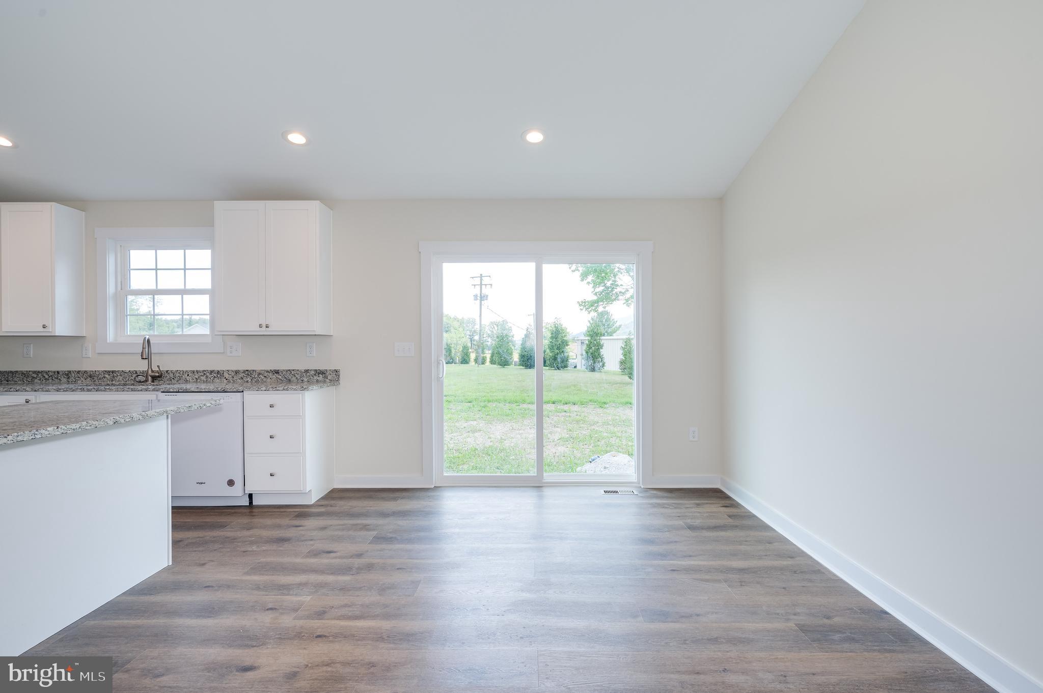 OAKLAND OVERLOOK - Residential