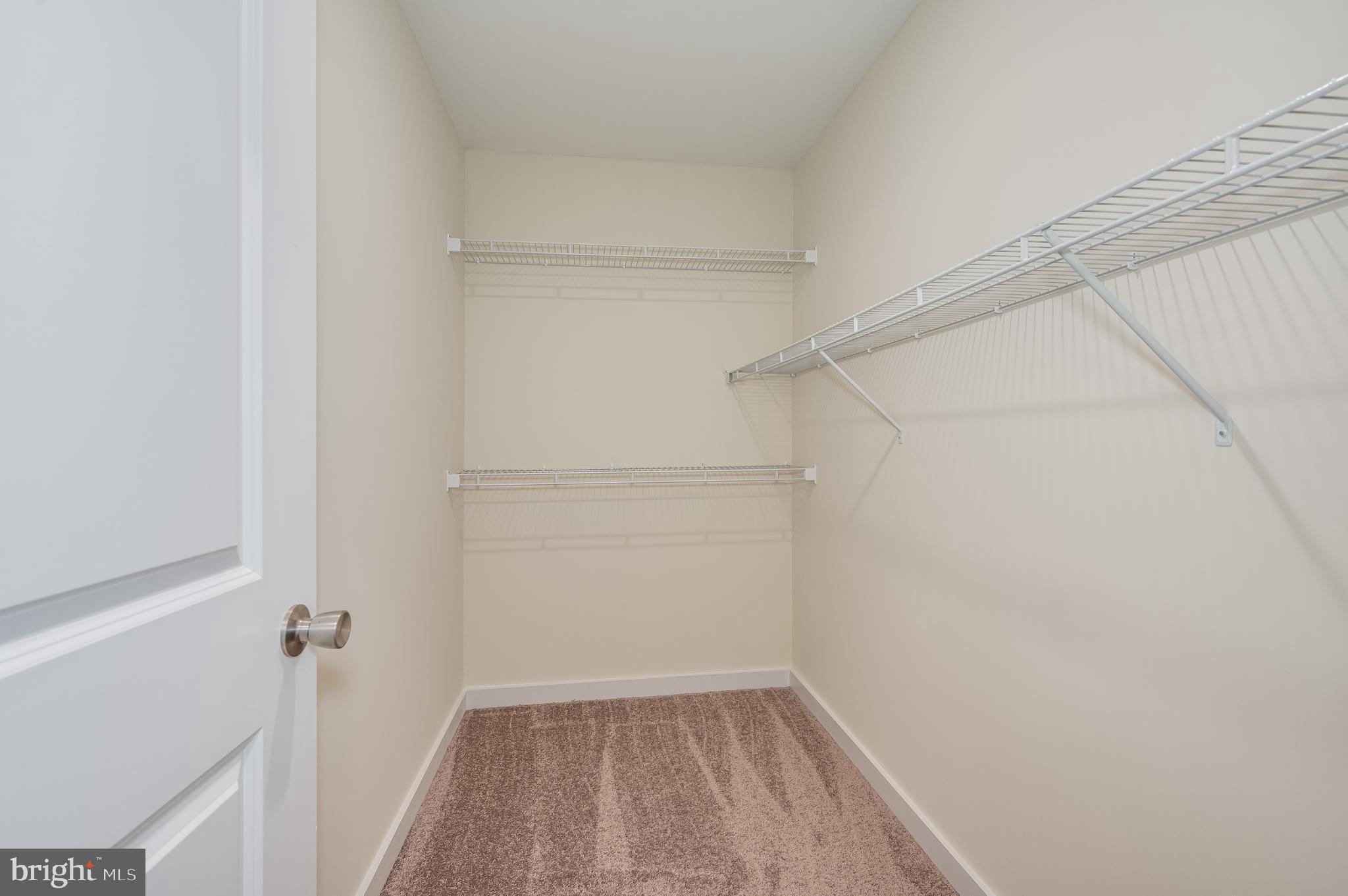 OAKLAND OVERLOOK - Residential