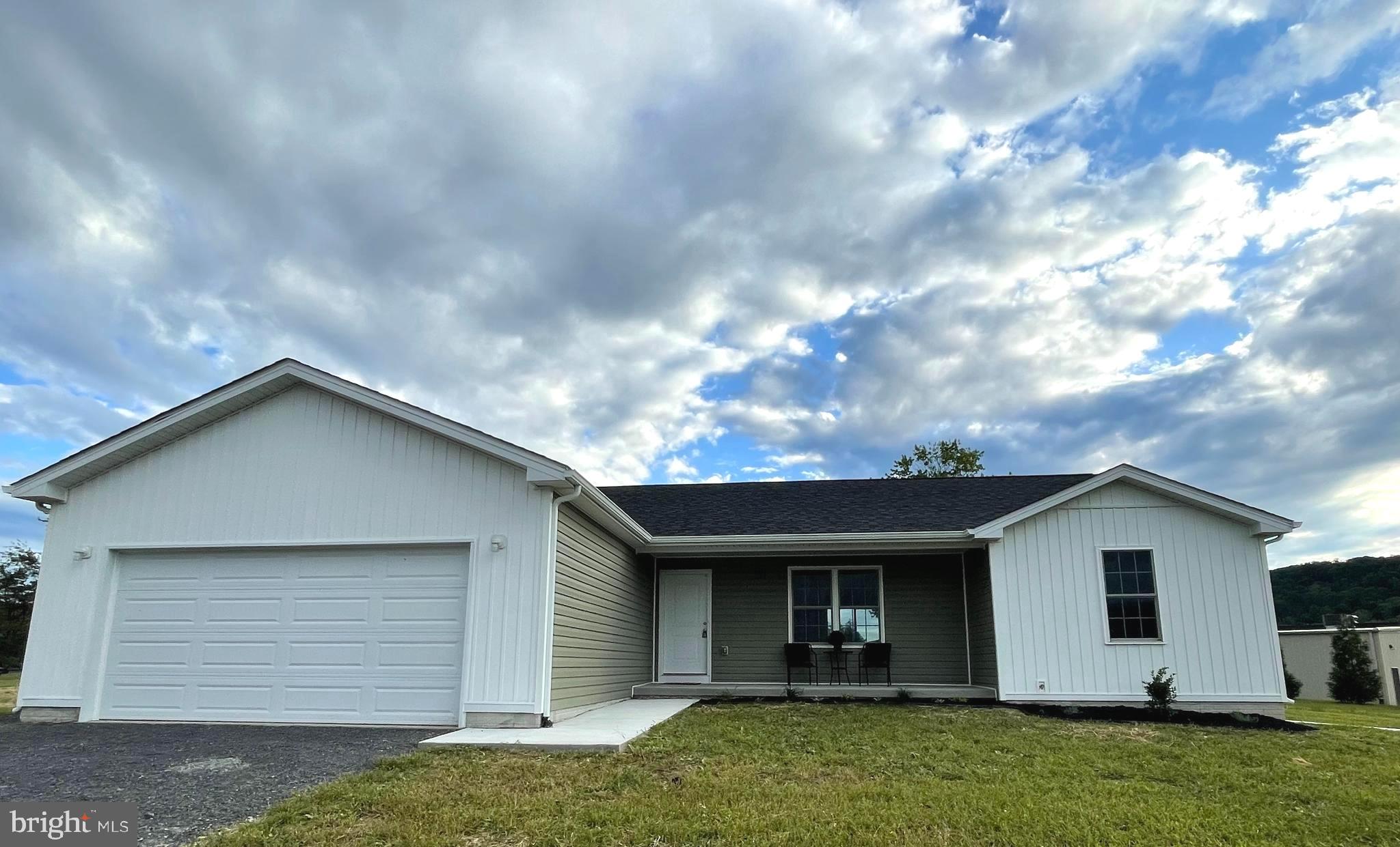 OAKLAND OVERLOOK - Residential