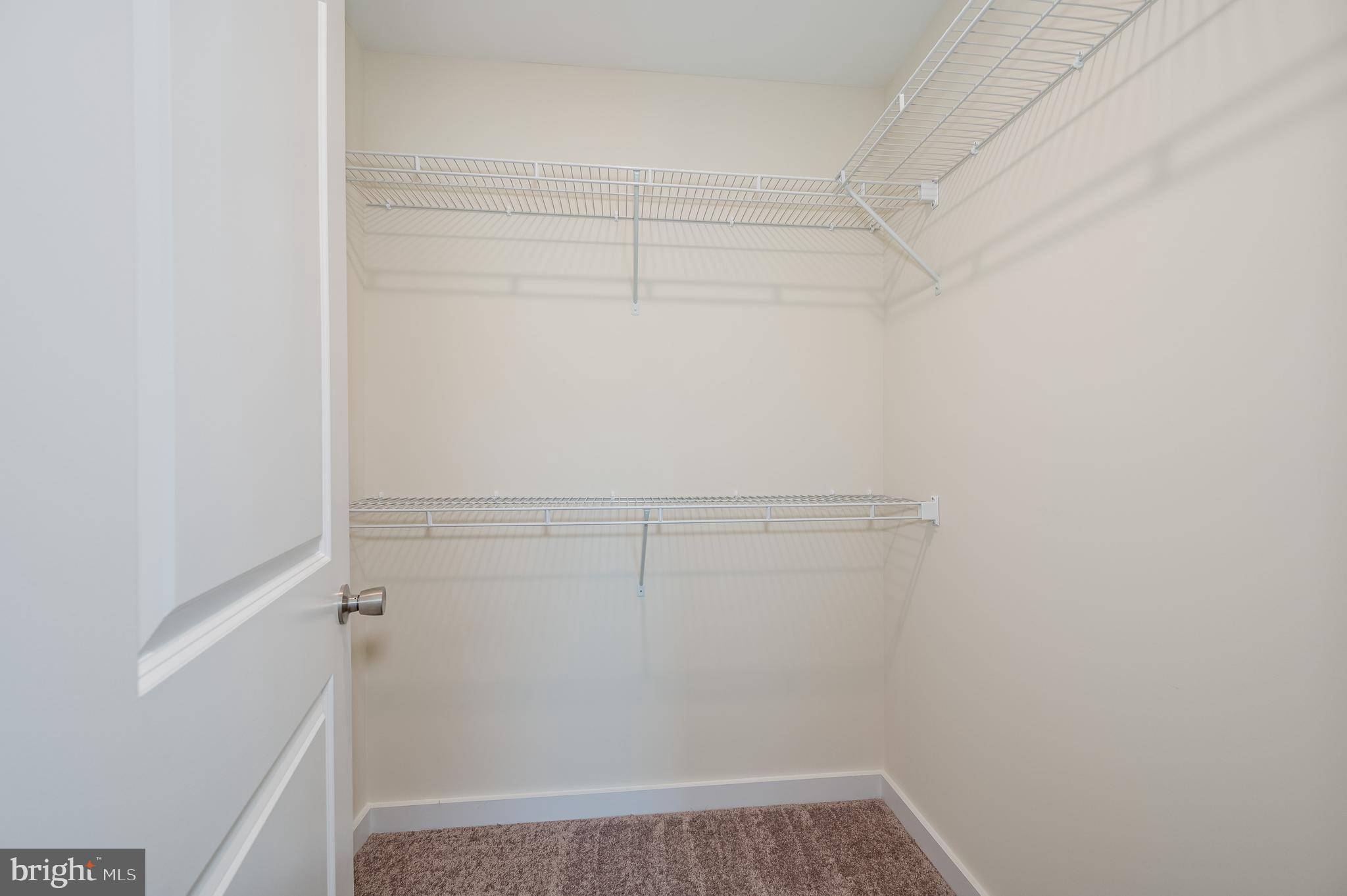 OAKLAND OVERLOOK - Residential