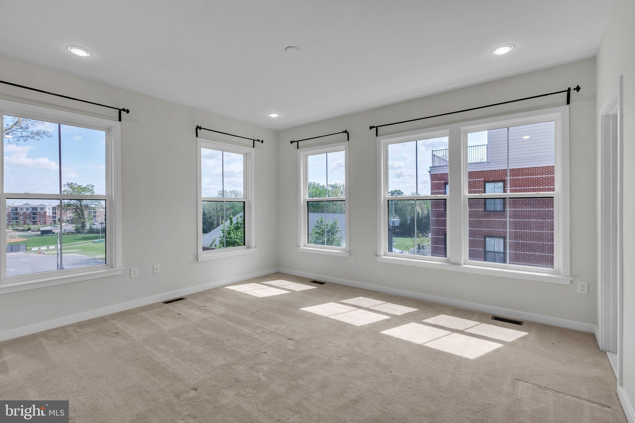 MOUNT VINEYARD - Residential