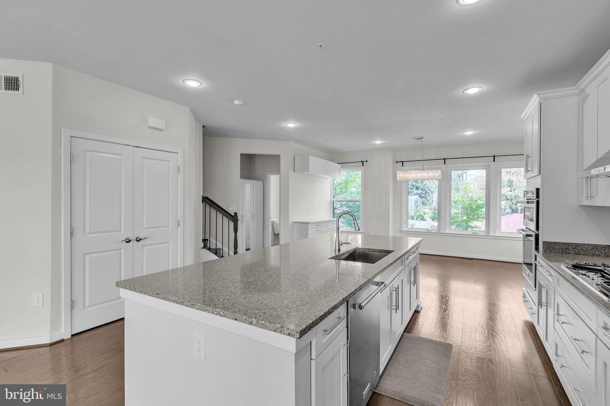 MOUNT VINEYARD - Residential