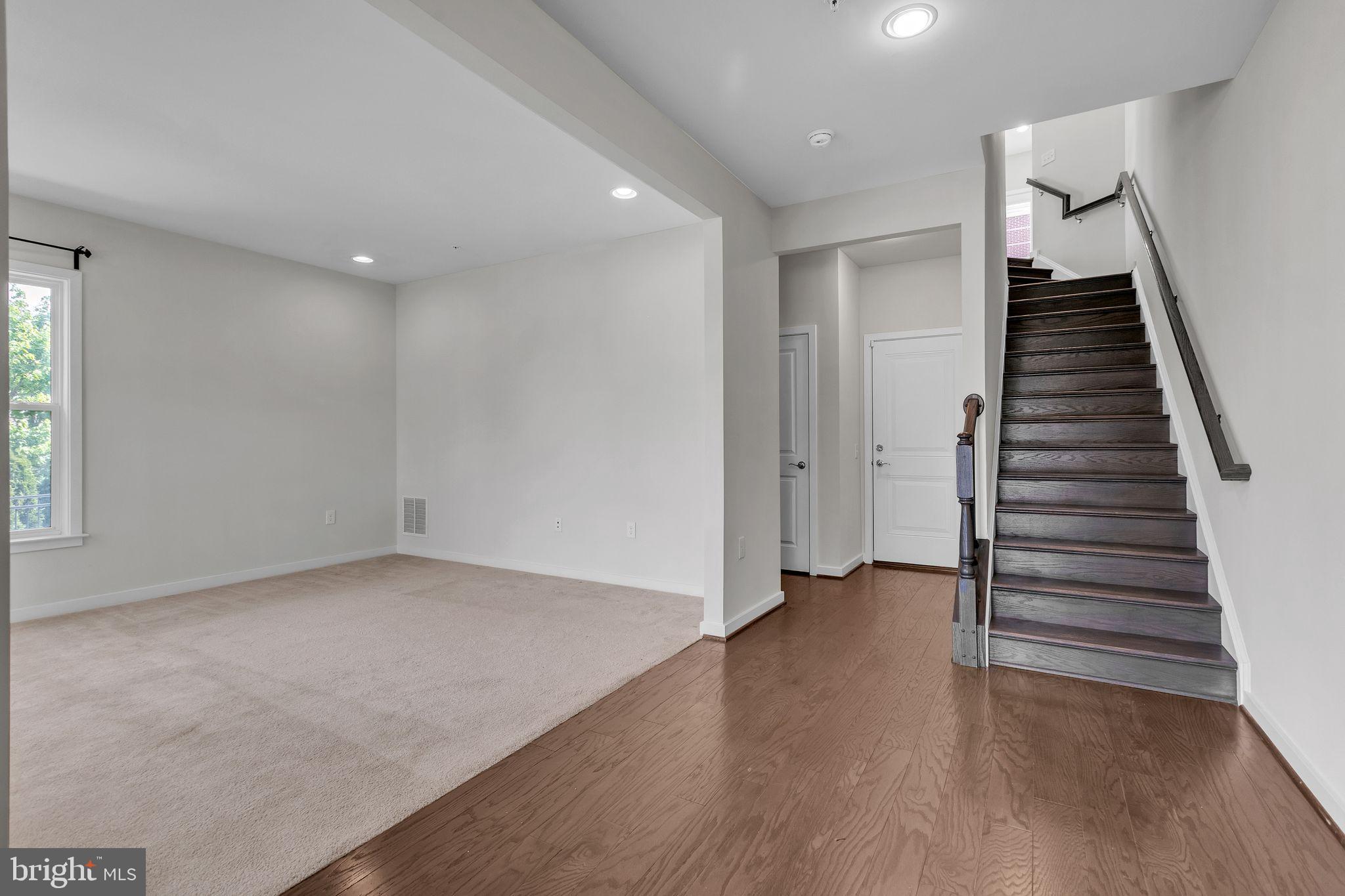 MOUNT VINEYARD - Residential