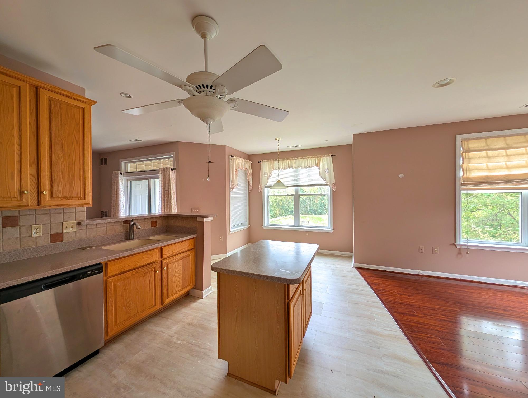 TAYLOR RIDGE CONDOMINIUMS - Residential