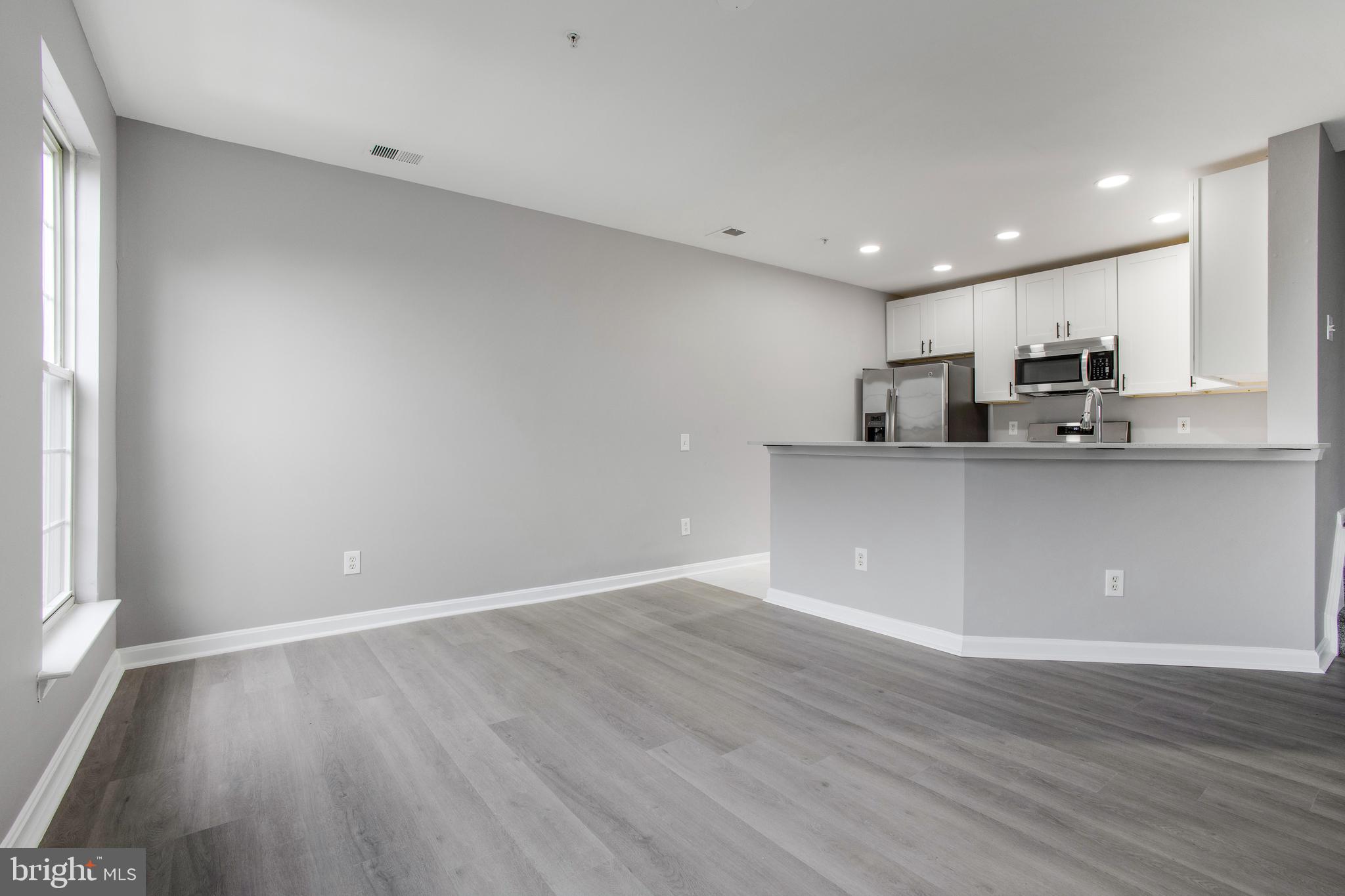 FAIR LAKES - Residential Lease