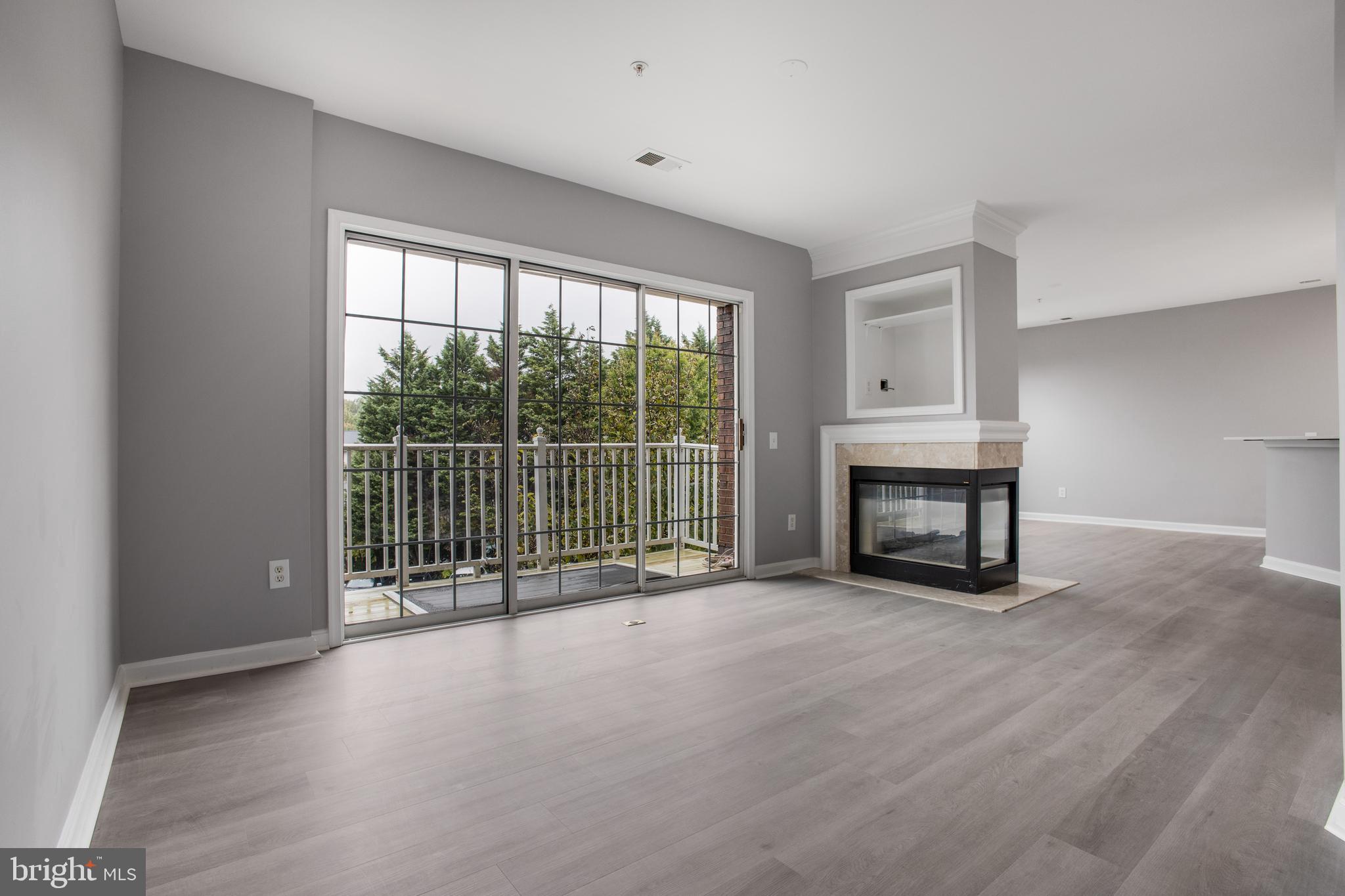 FAIR LAKES - Residential Lease